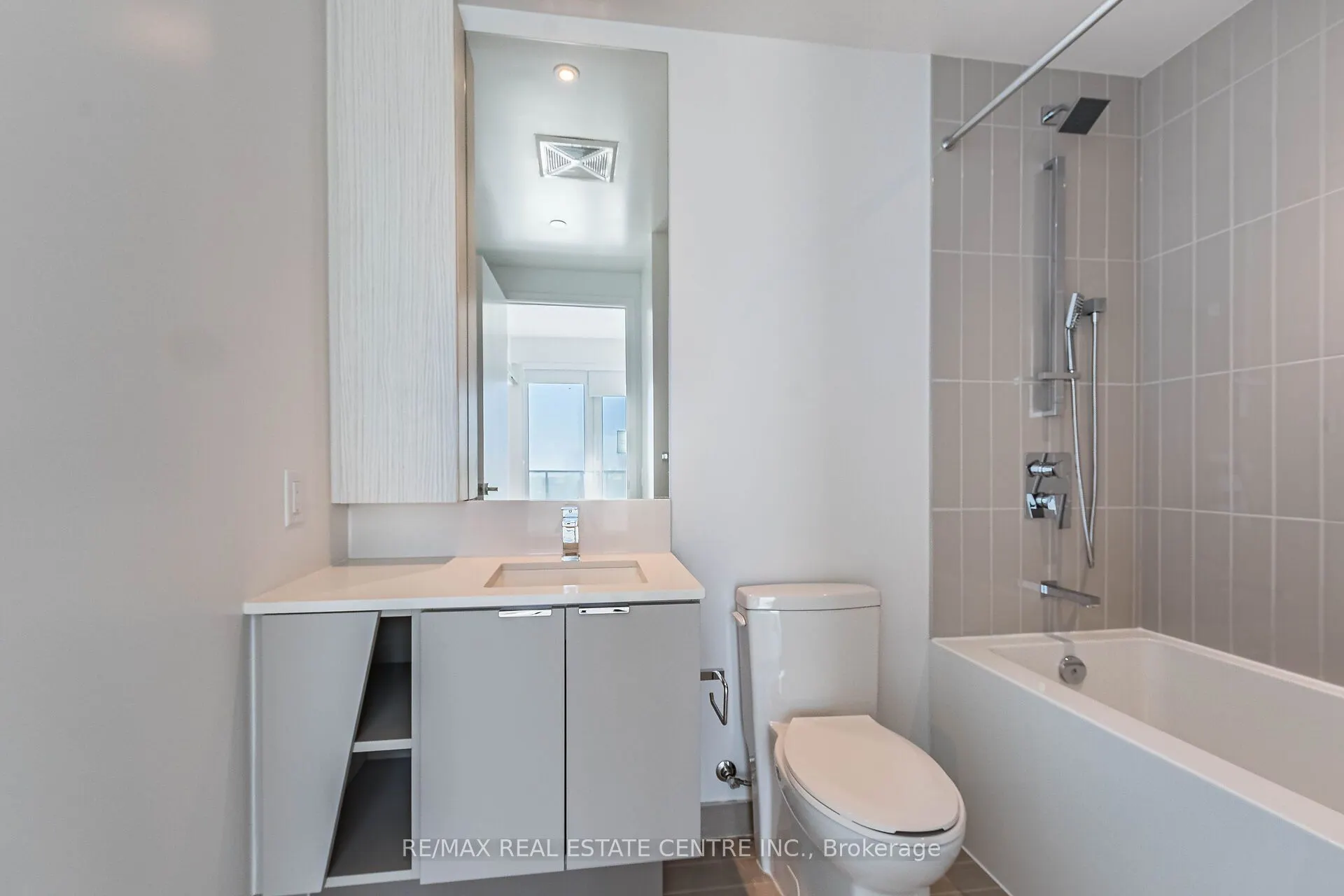 3883 Quartz Road, #1407