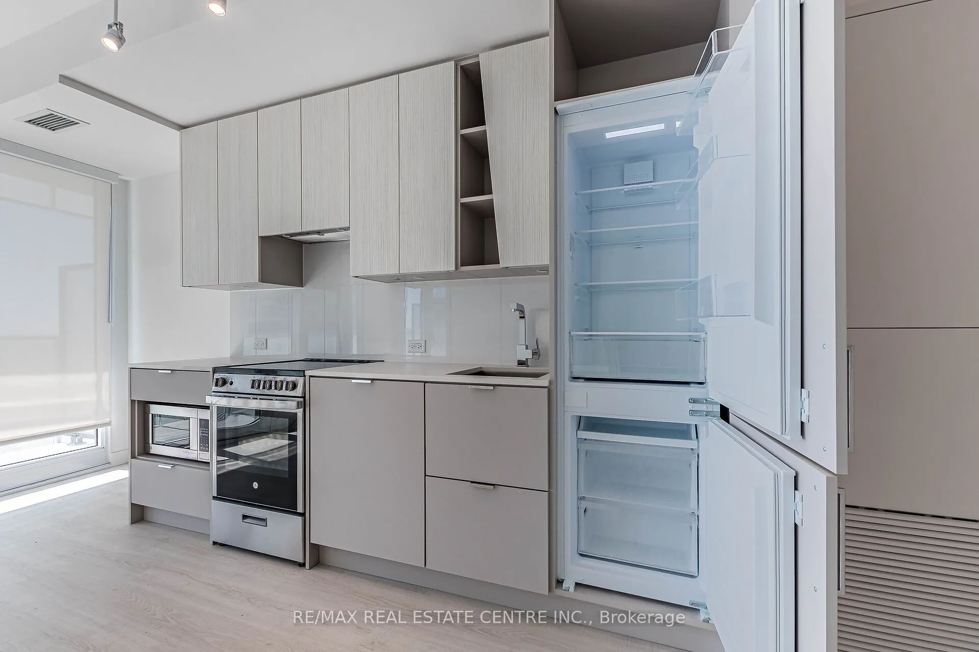 3883 Quartz Road, #1407