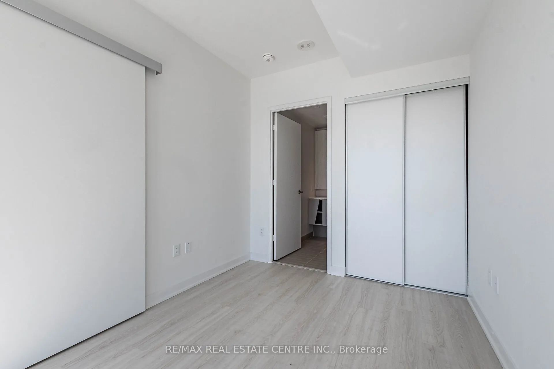 3883 Quartz Road, #1407