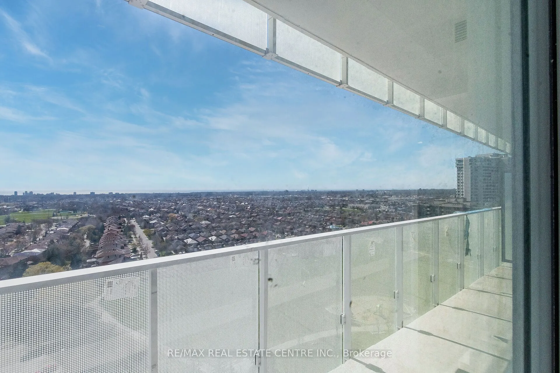 3883 Quartz Road, #1407