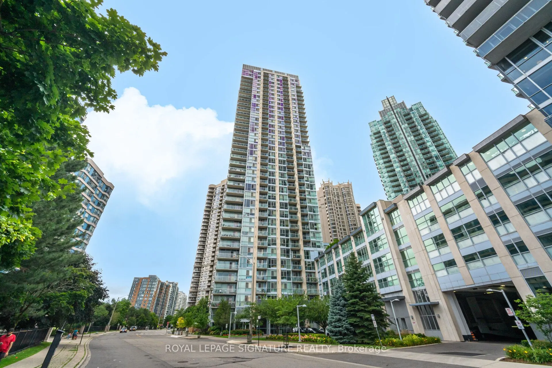 225 Webb Drive, #1810