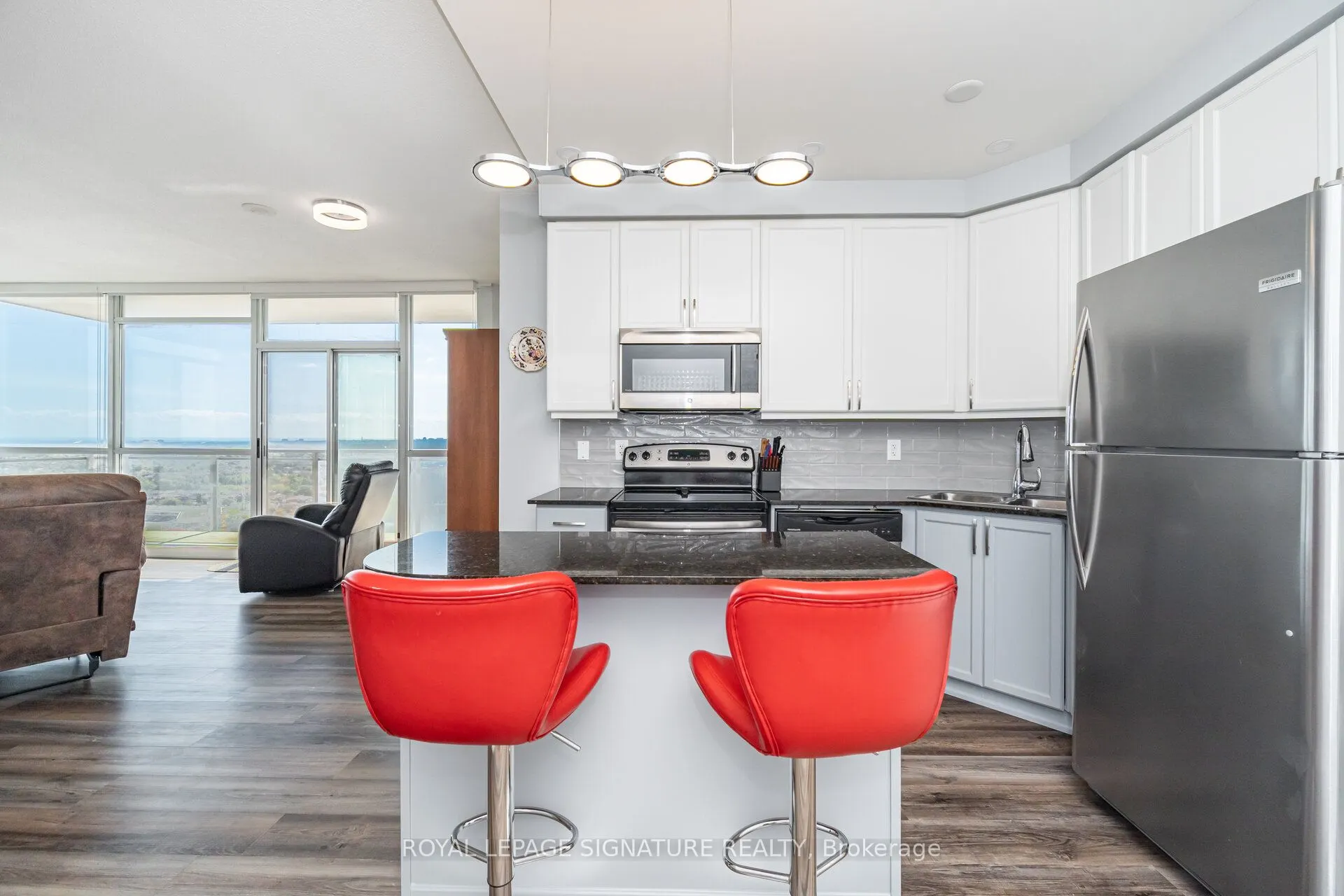 225 Webb Drive, #1810