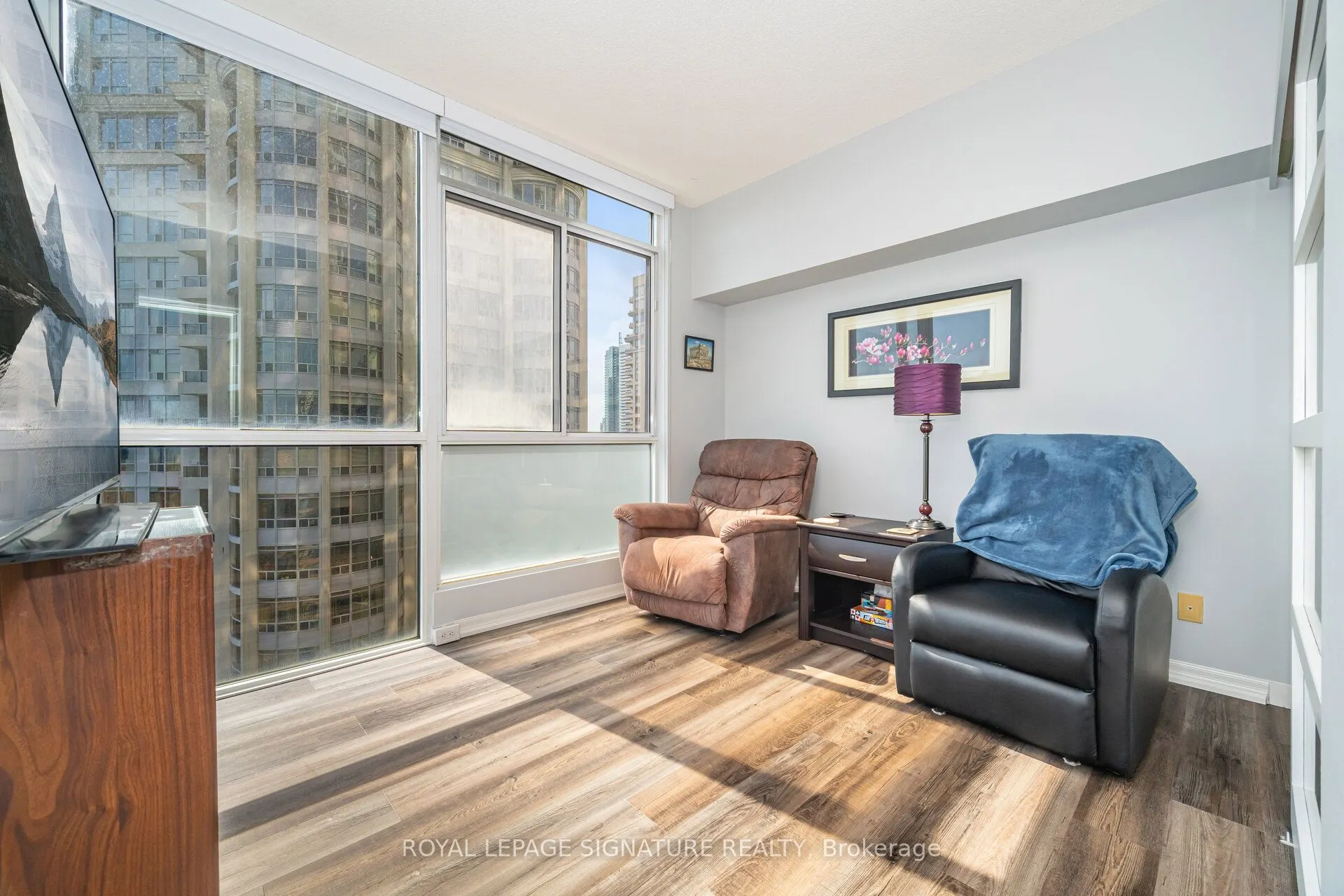 225 Webb Drive, #1810