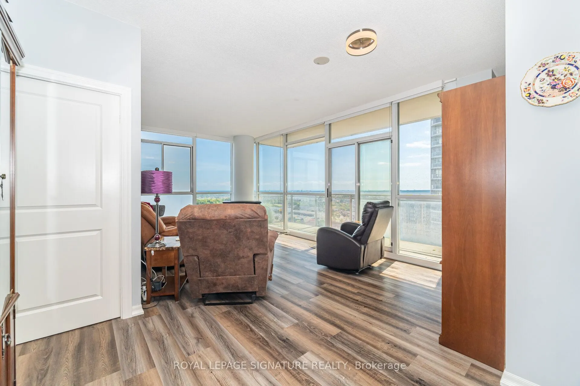 225 Webb Drive, #1810