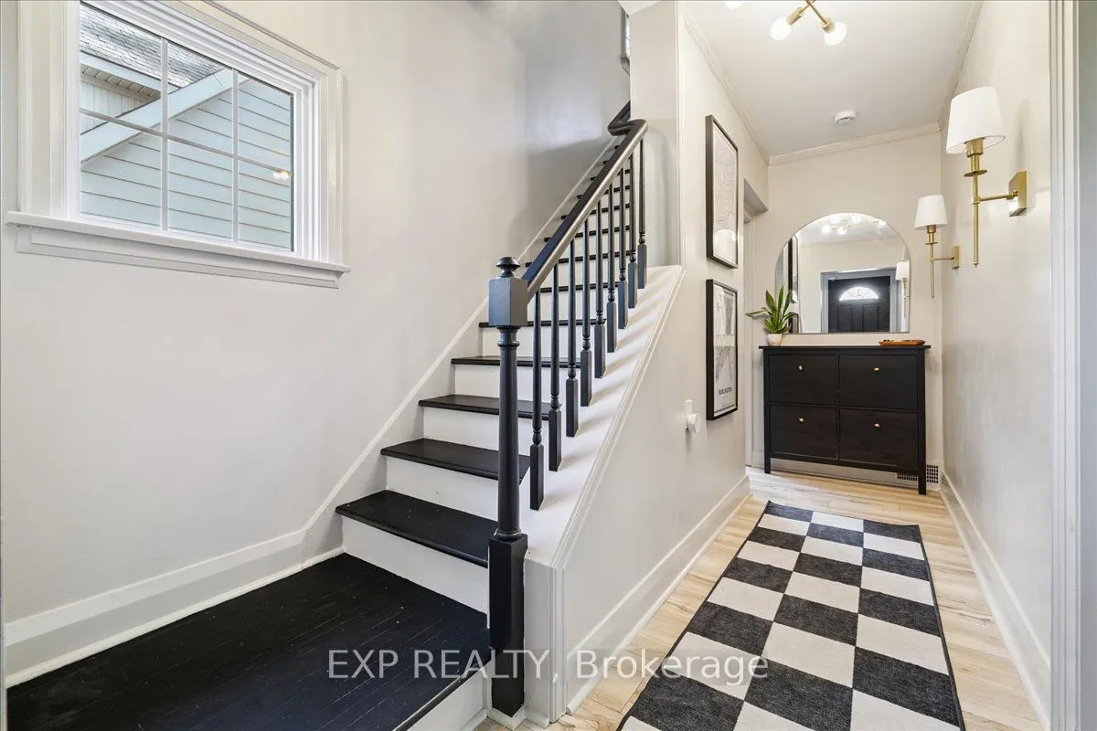 2058 Emerald Crescent