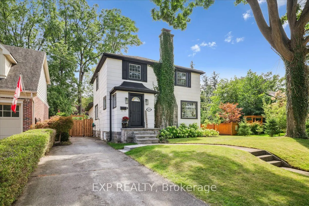 2058 Emerald Crescent