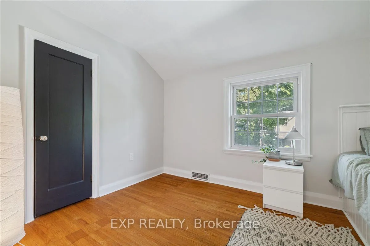 2058 Emerald Crescent