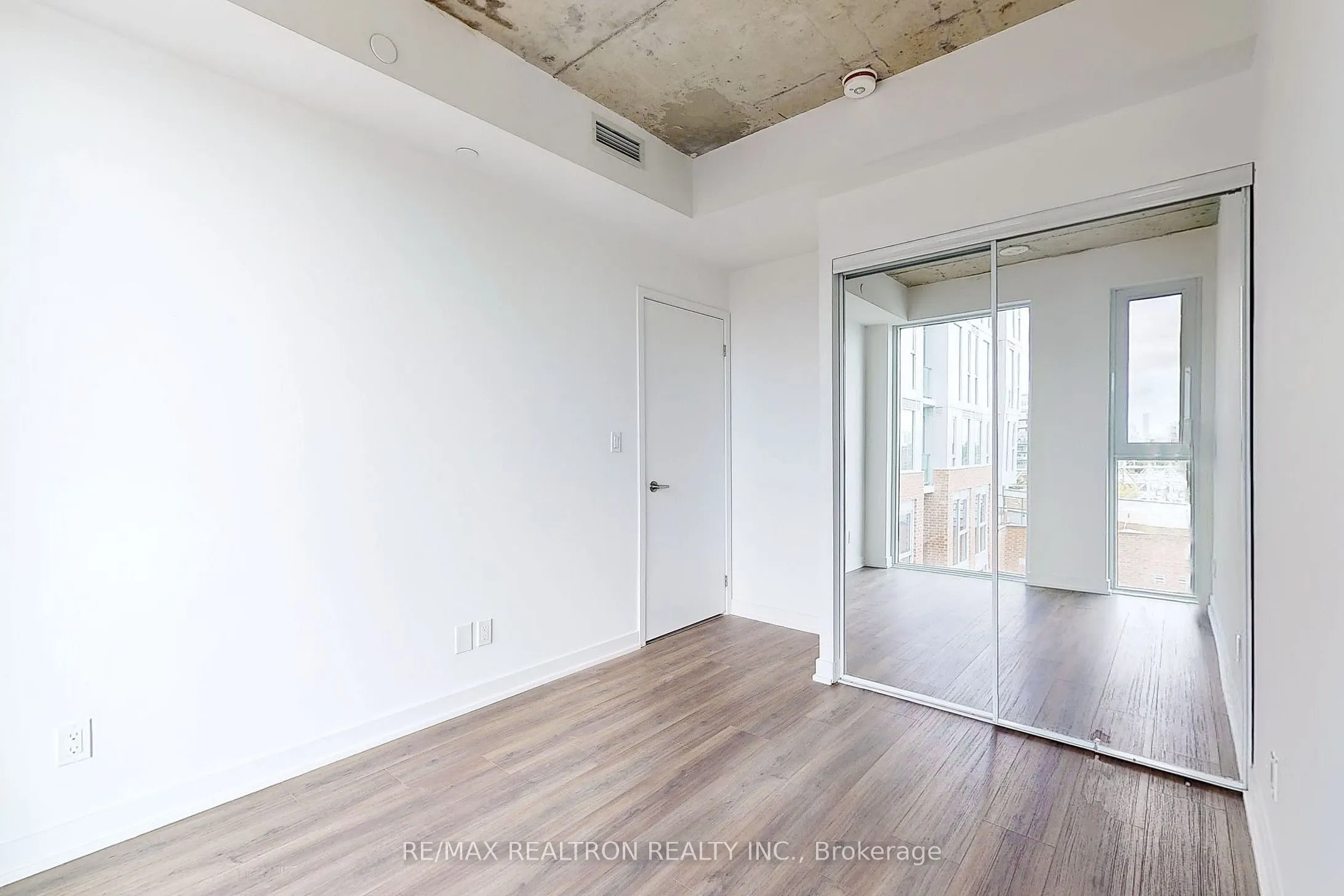 57 Brock Avenue, #406