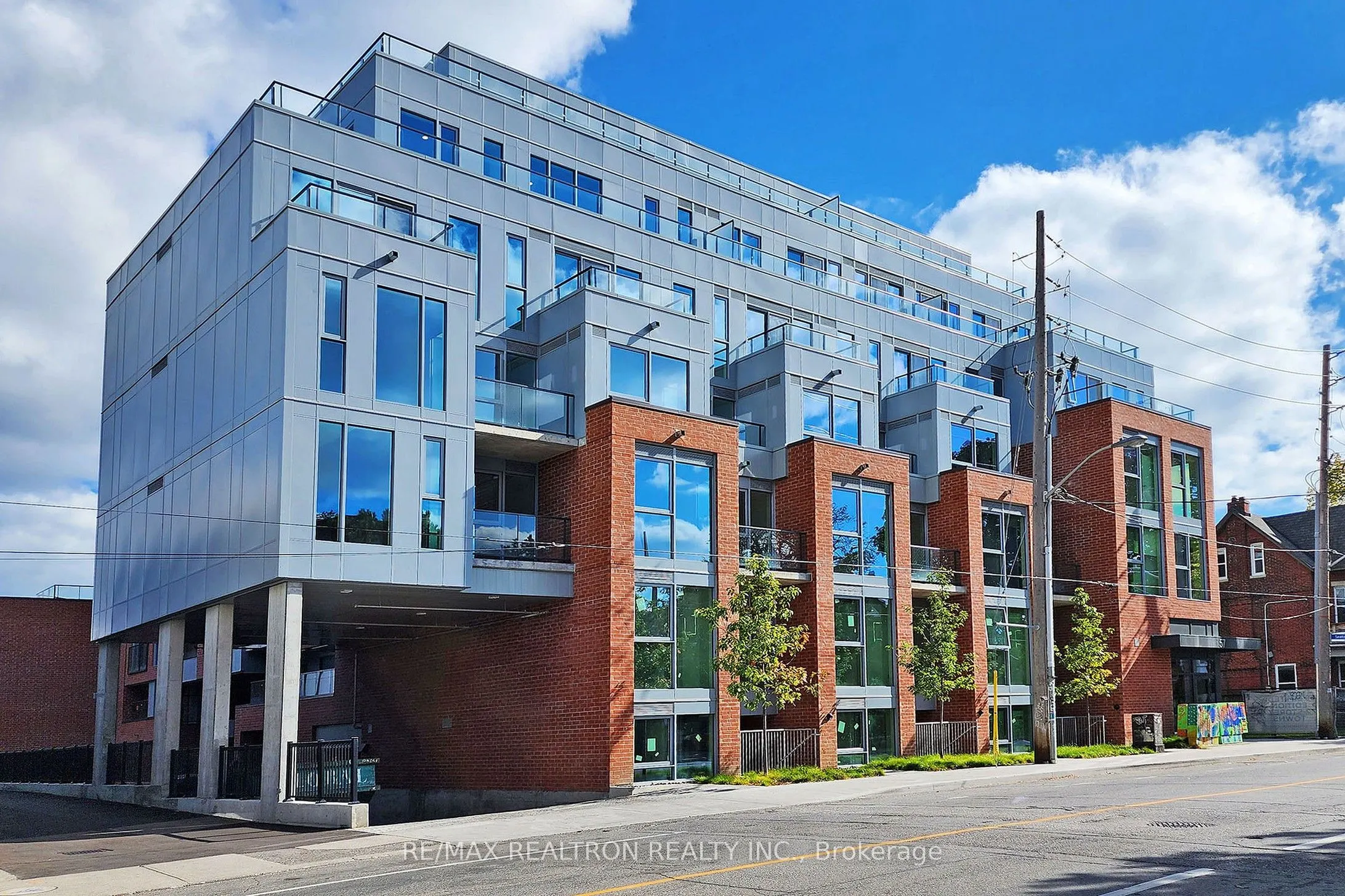 57 Brock Avenue, #406