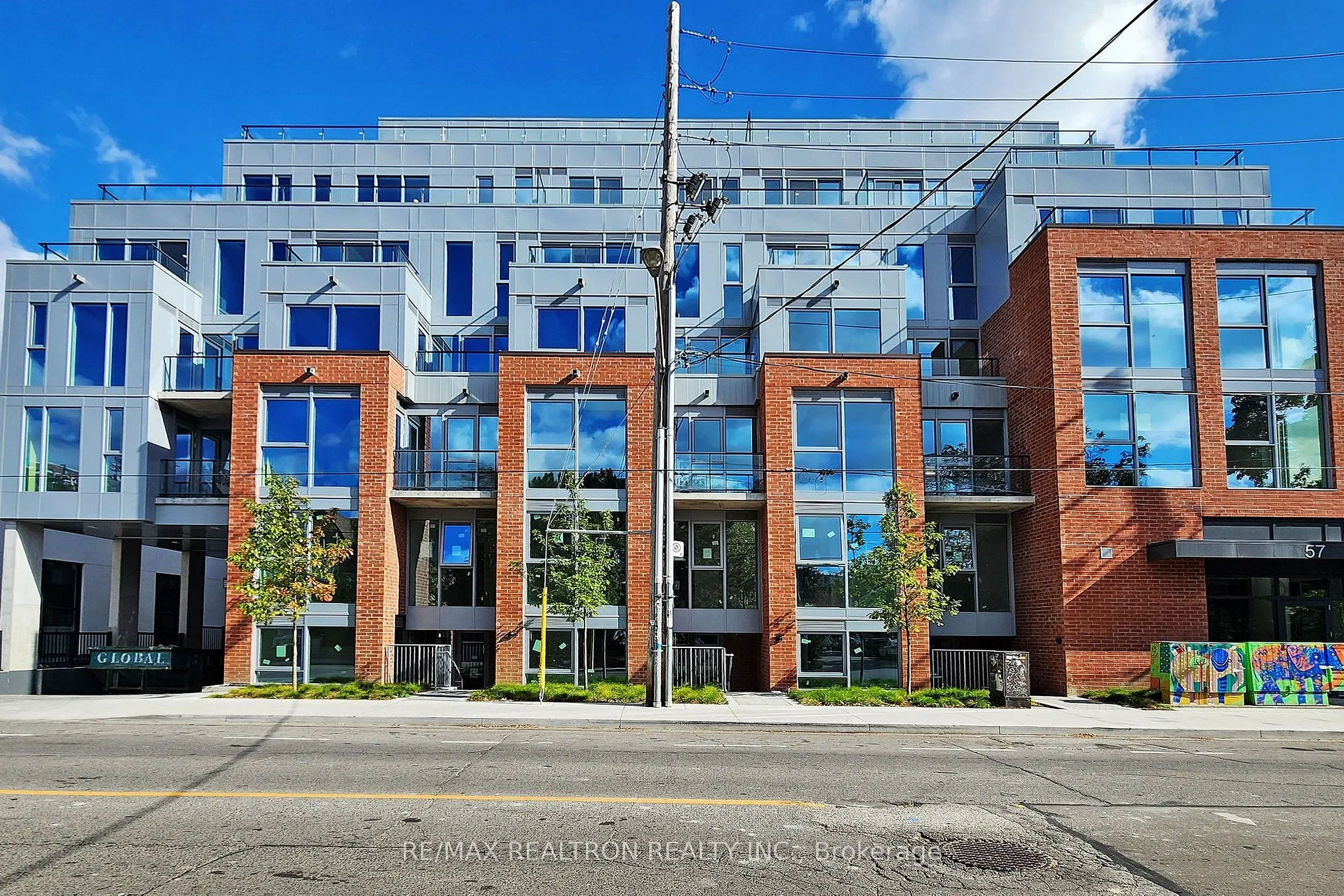 57 Brock Avenue, #406