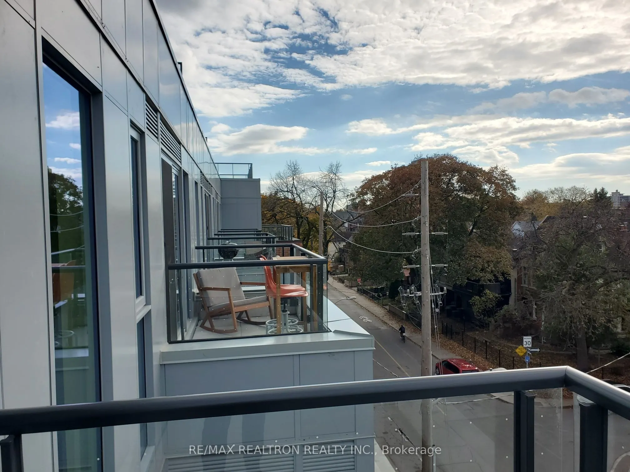 57 Brock Avenue, #406