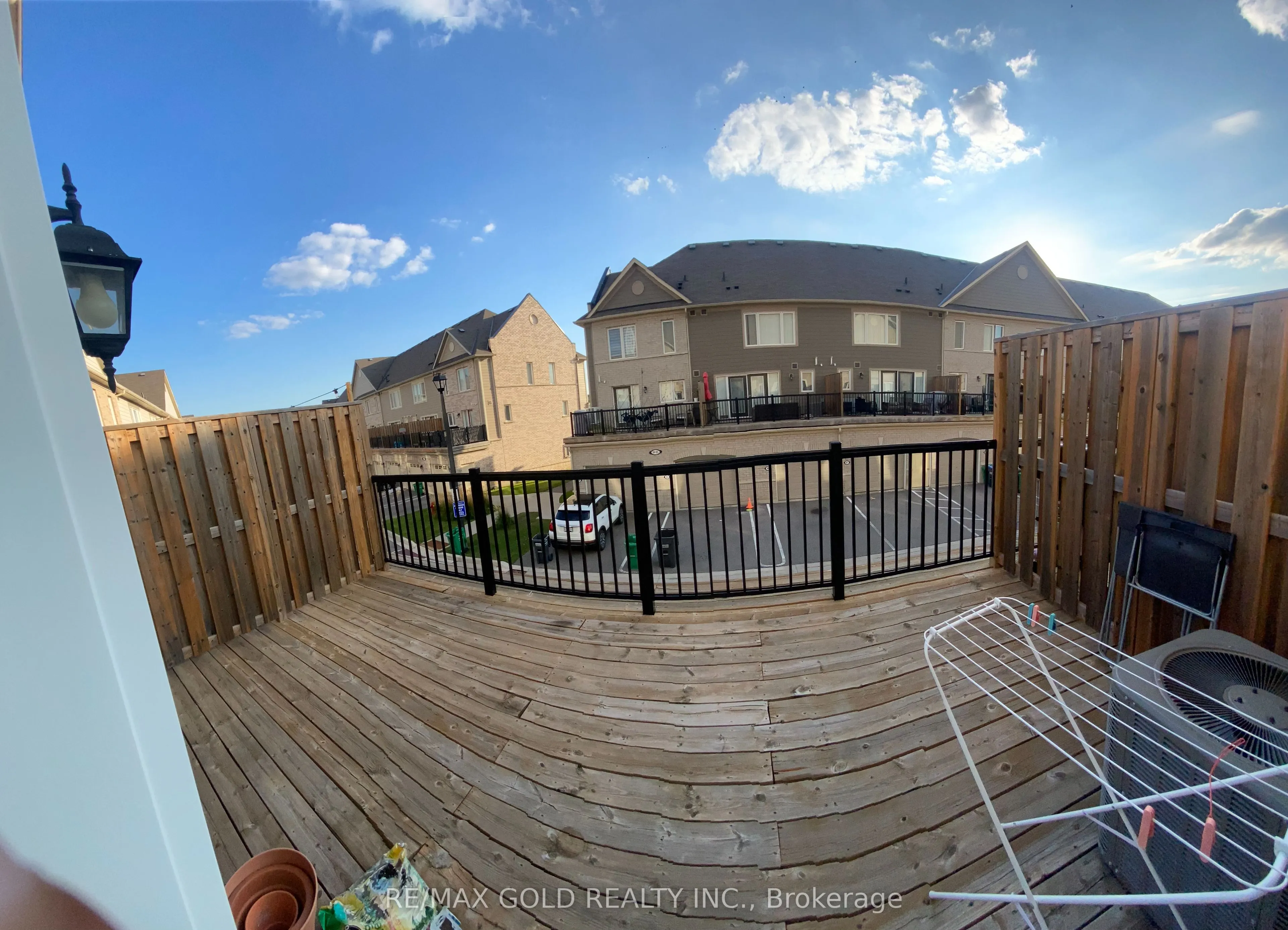 1 Beckenrose Court, #137