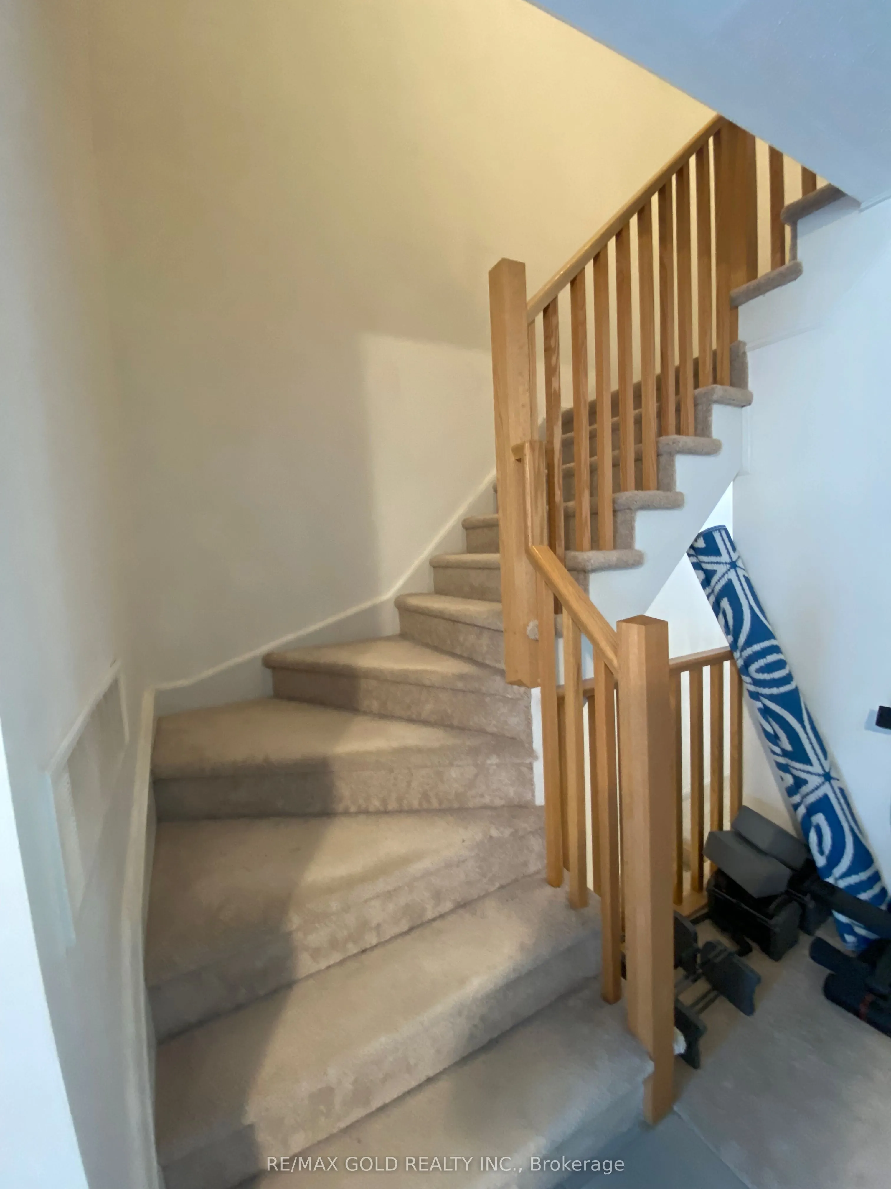1 Beckenrose Court, #137