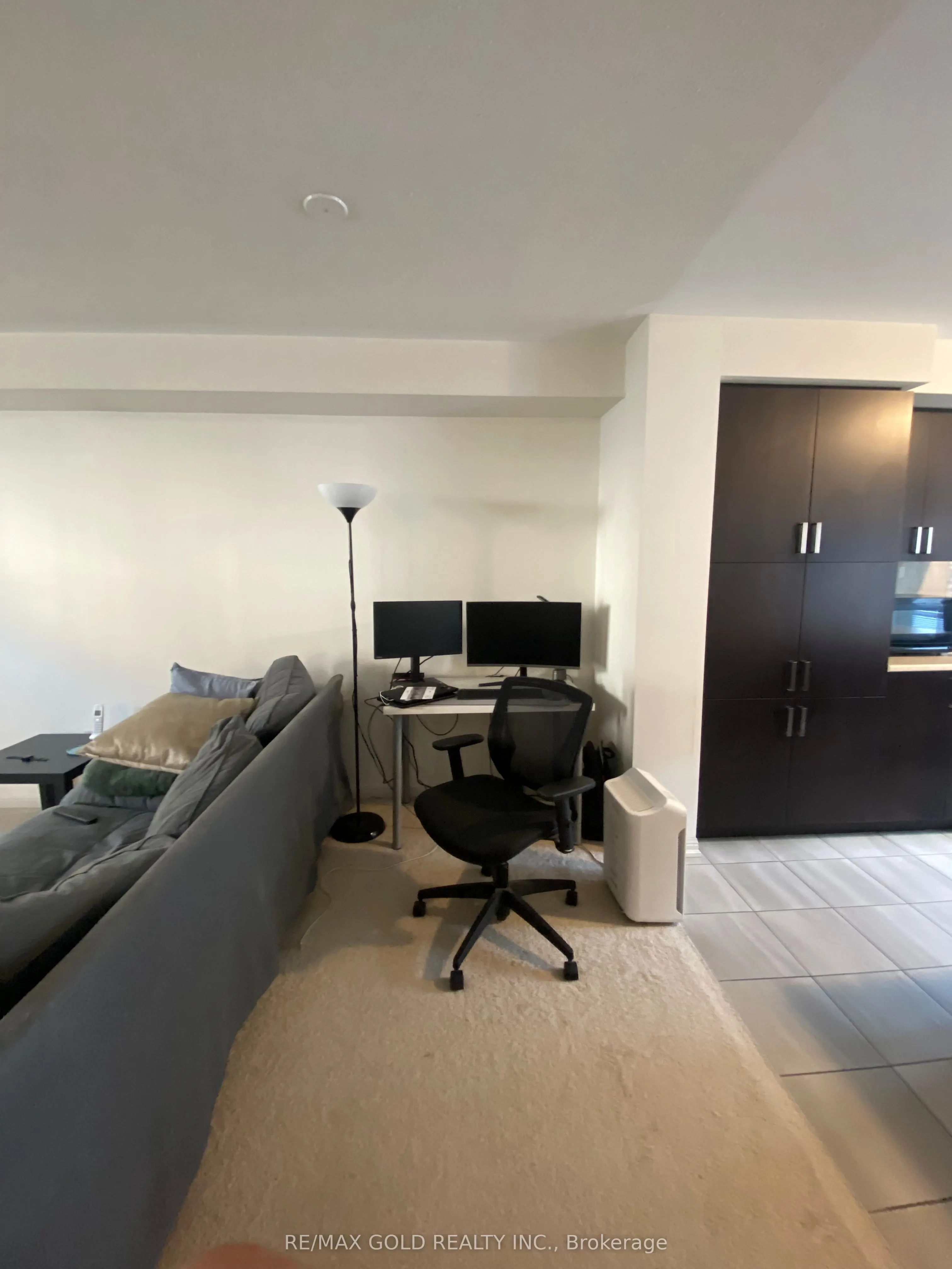1 Beckenrose Court, #137