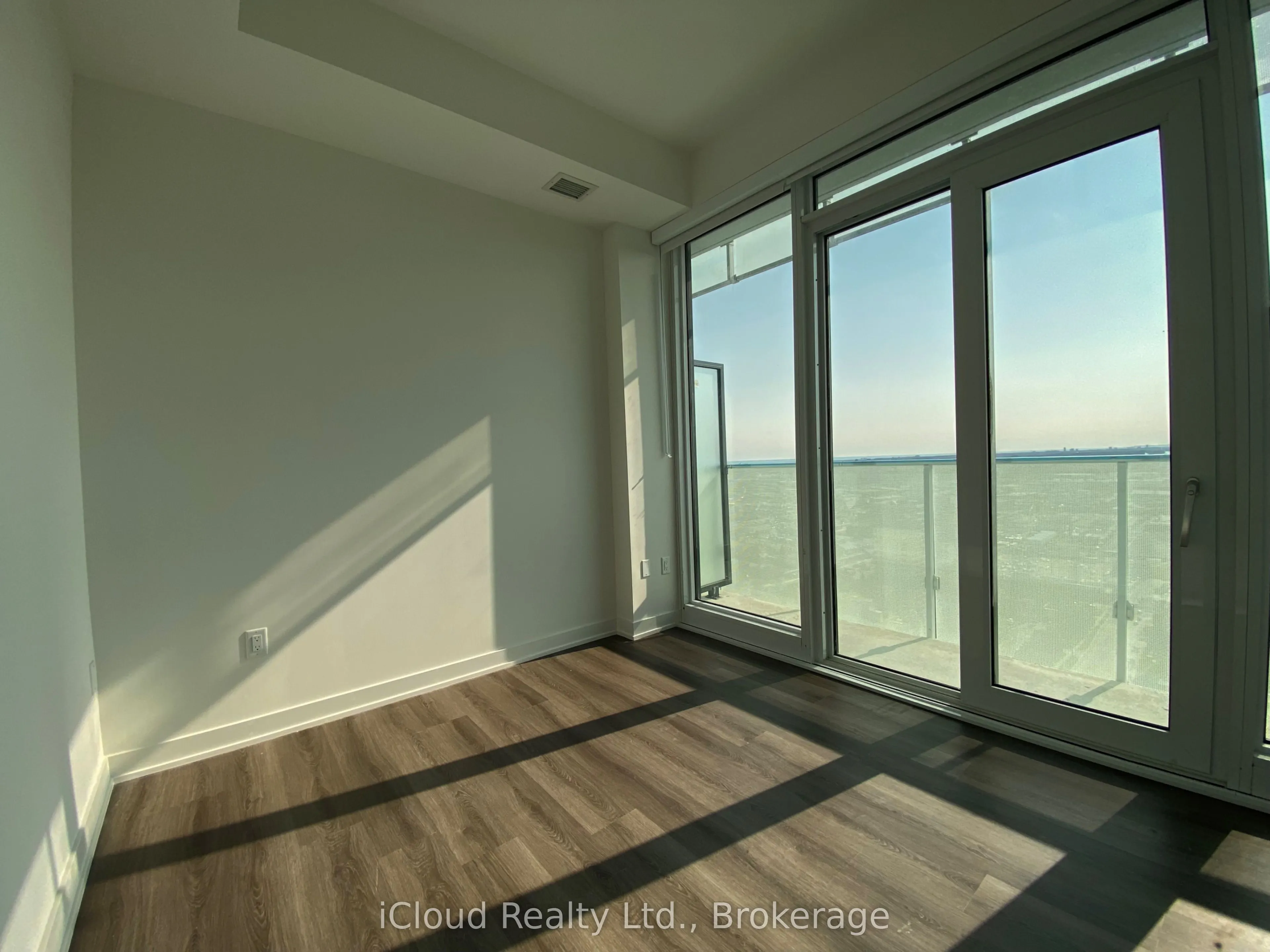 3883 Quartz Road, #3111