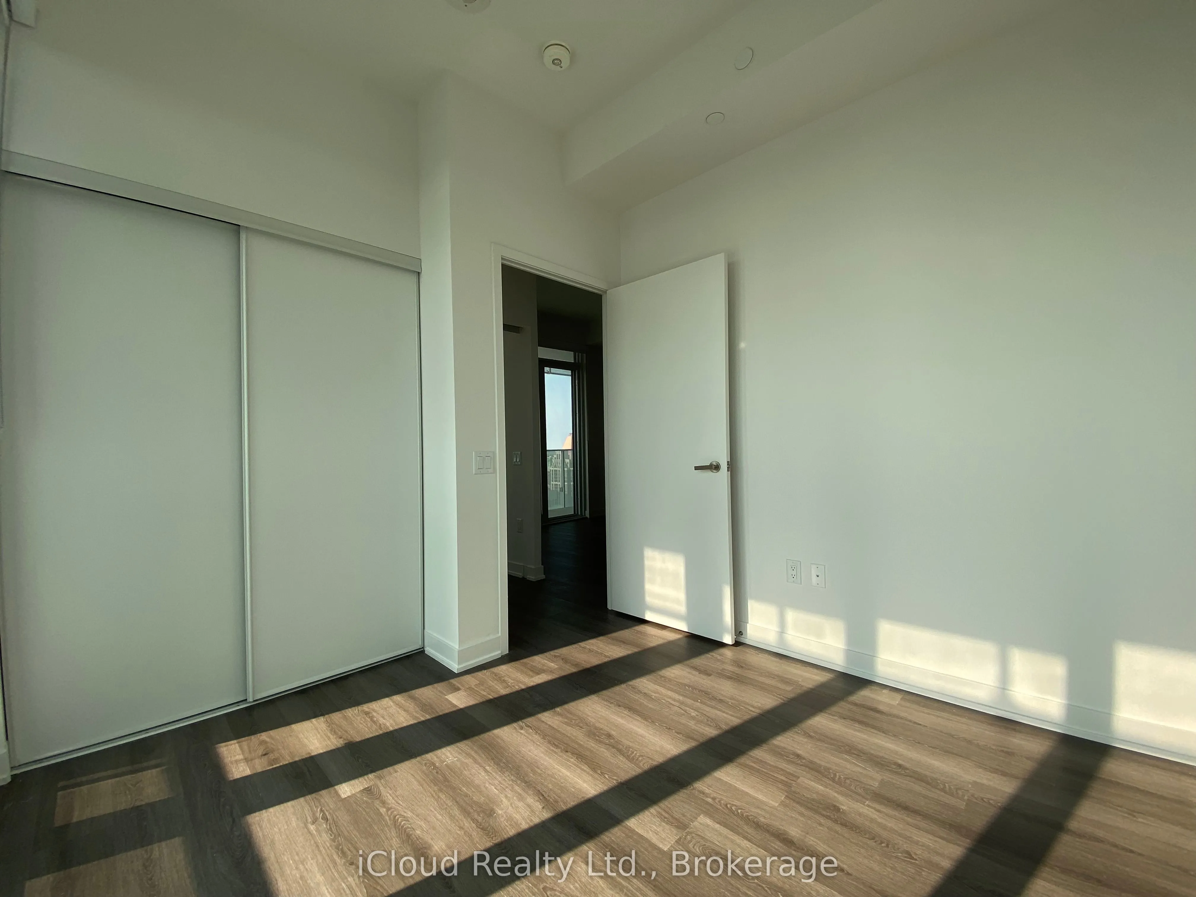 3883 Quartz Road, #3111