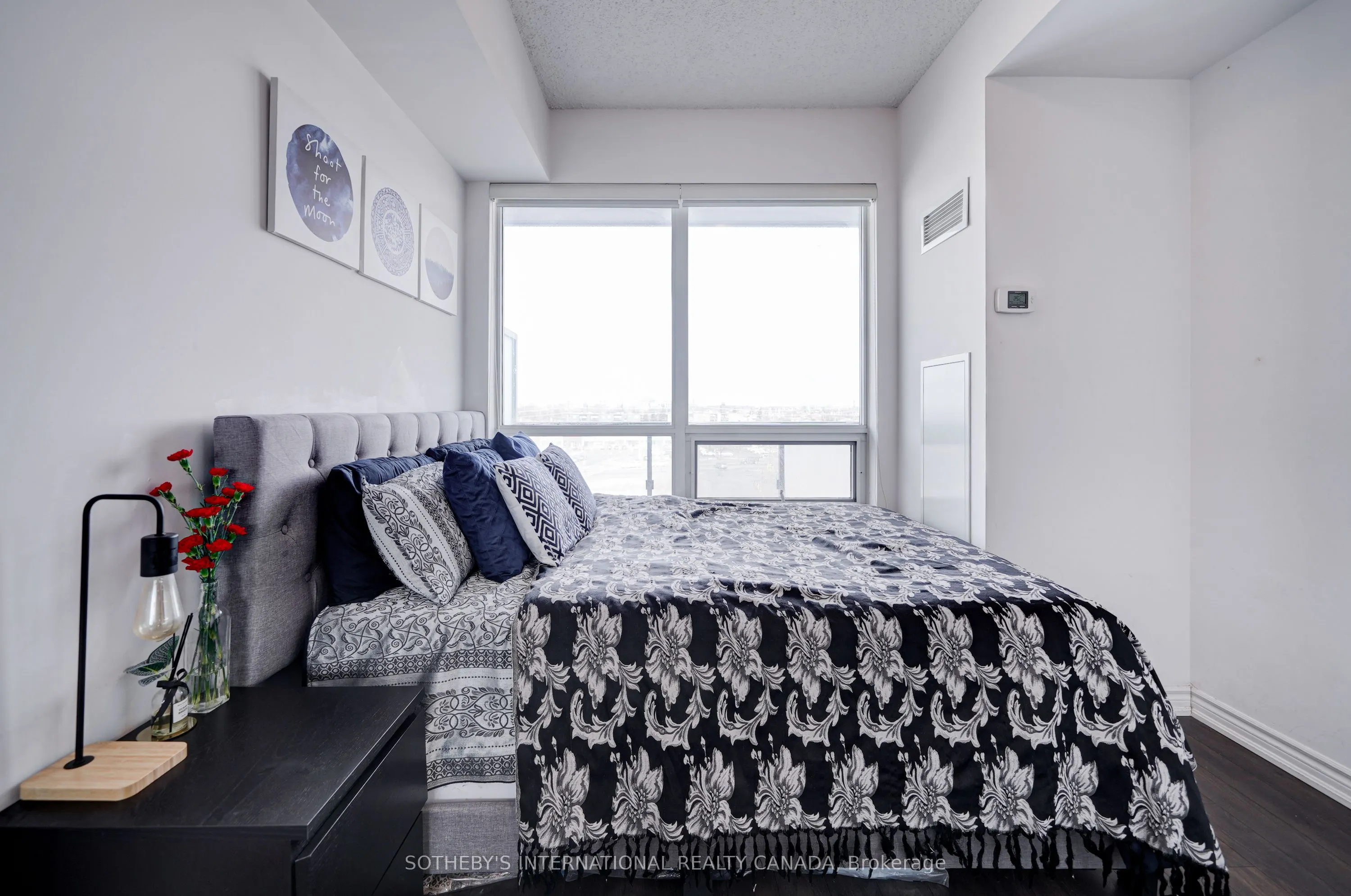 15 James Finlay Way, #712