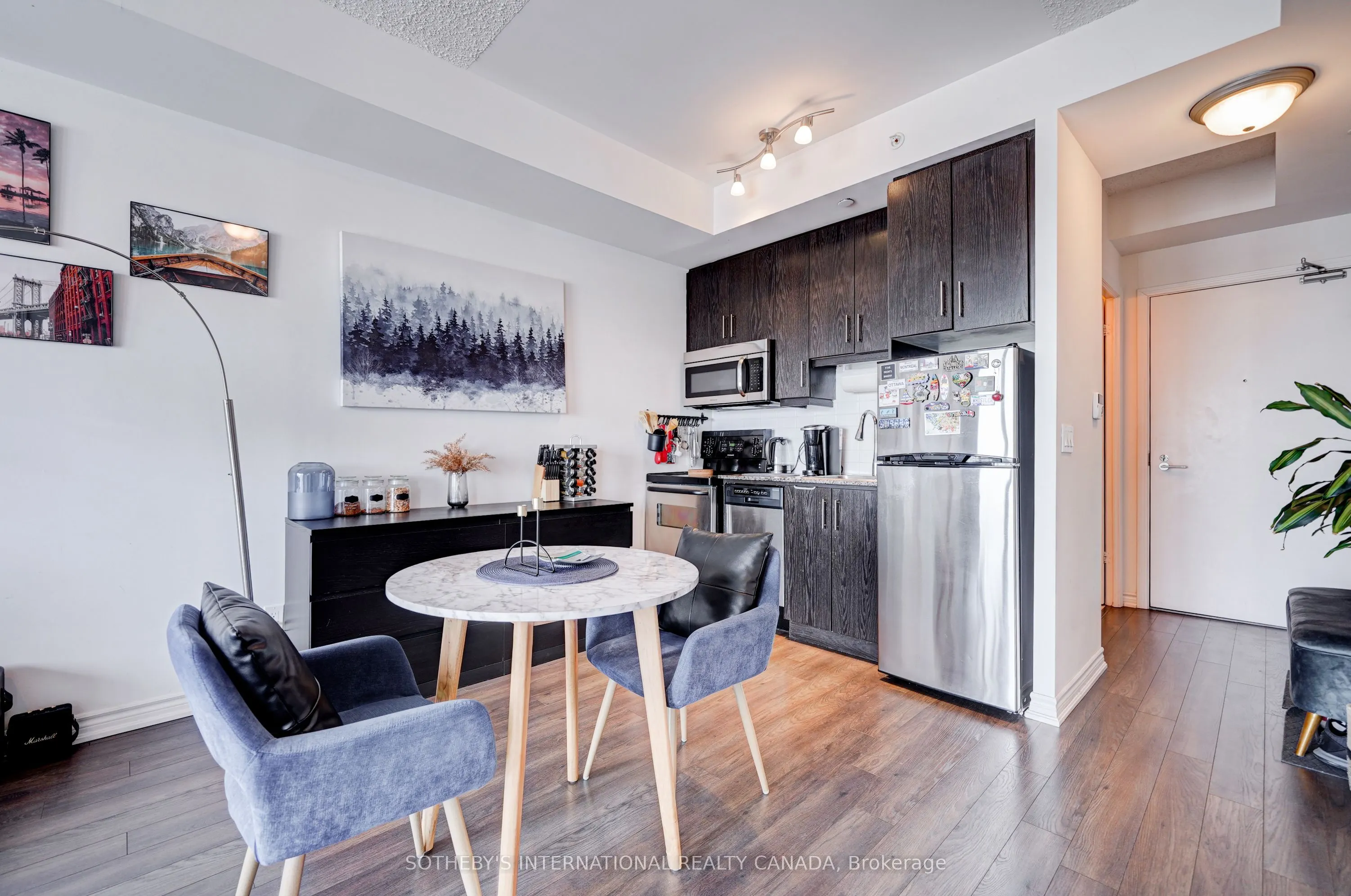 15 James Finlay Way, #712