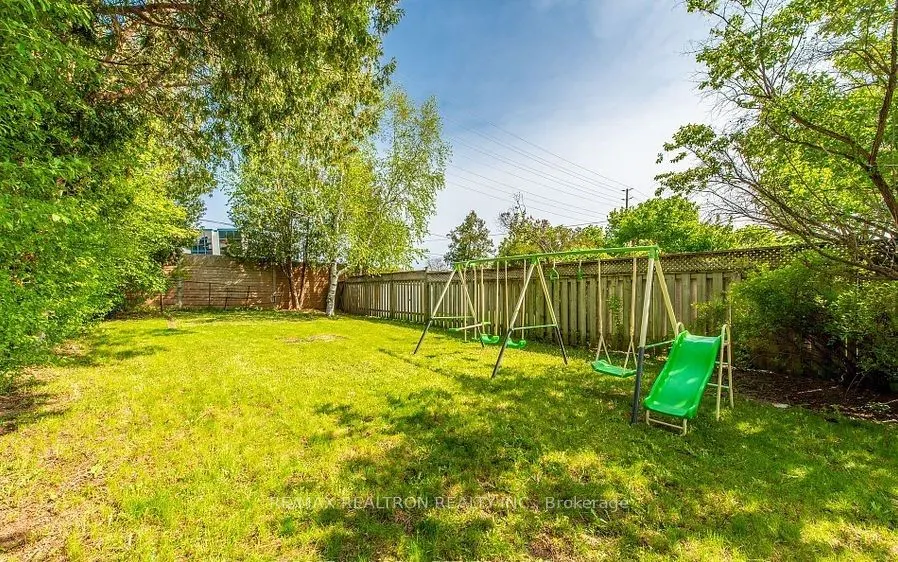 60 Northwood Drive
