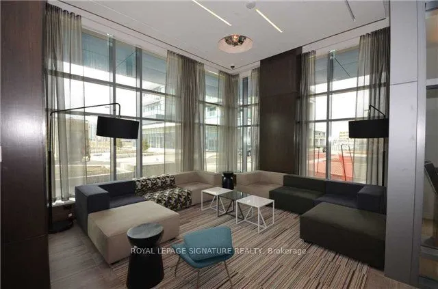 2560 Eglinton Avenue W, #1412