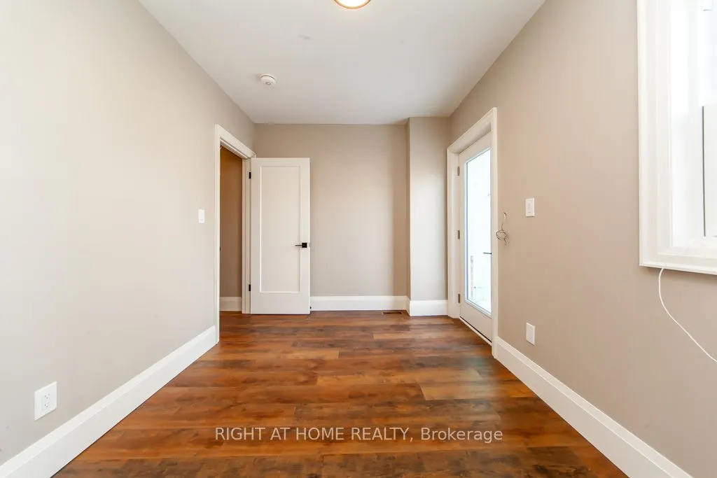3328 Dundas Street W, #Upper