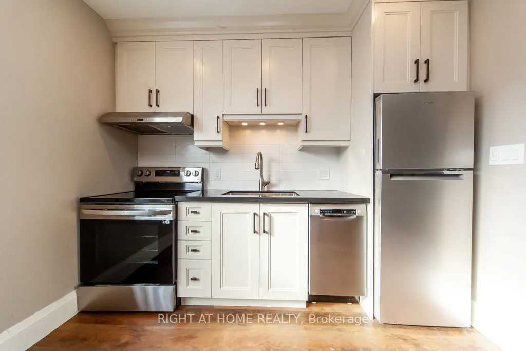 3328 Dundas Street W, #Upper