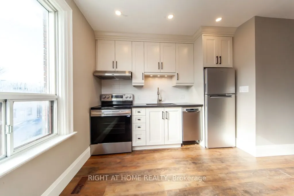 3328 Dundas Street W, #Upper