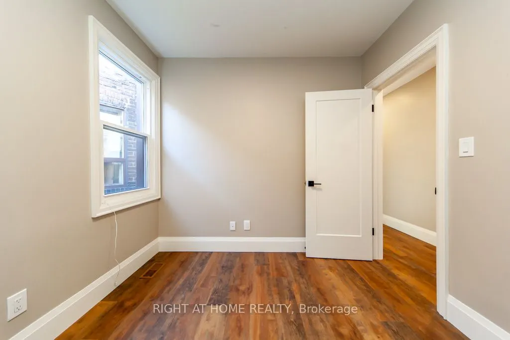 3328 Dundas Street W, #Upper