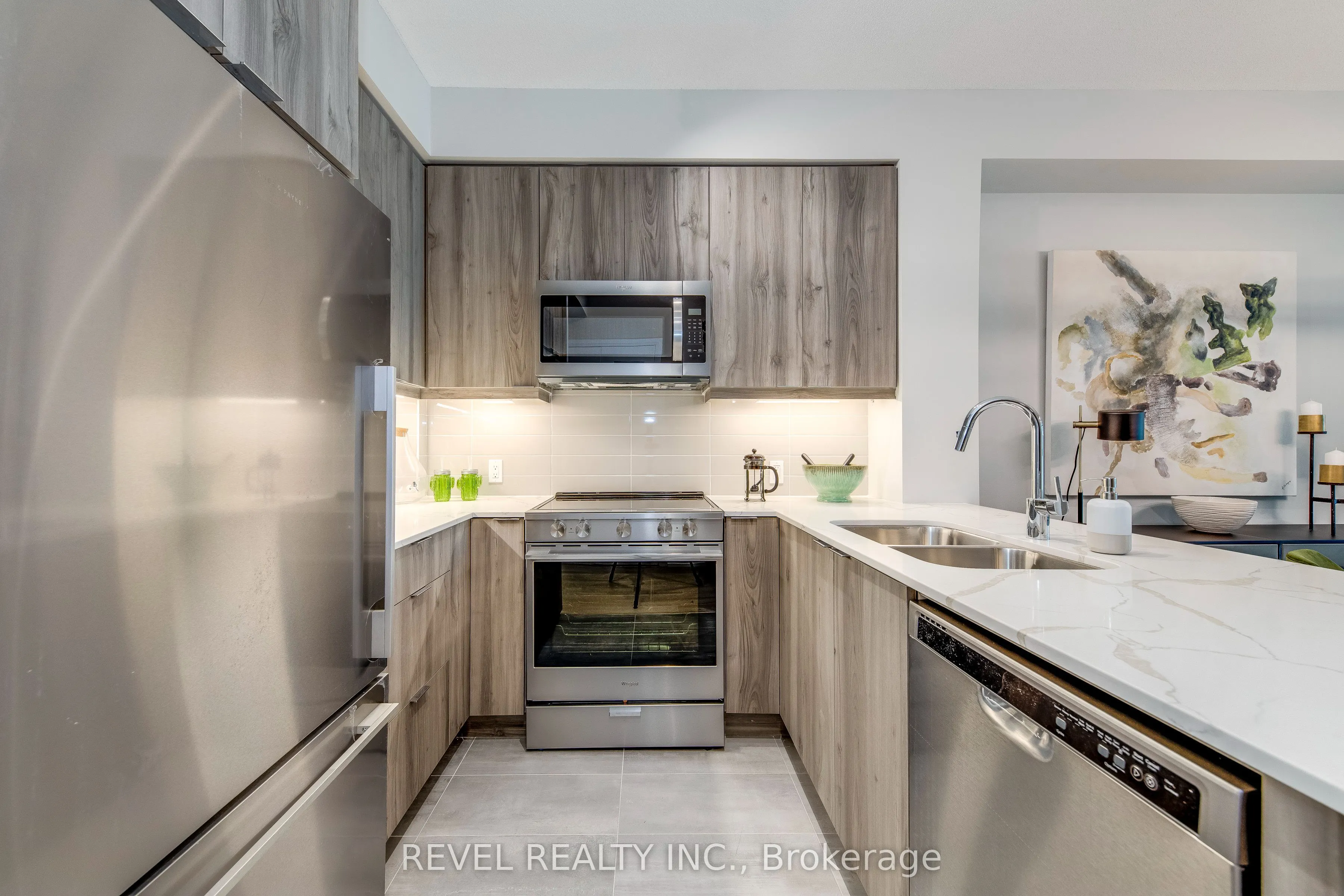 15 Watergarden Drive, #1802