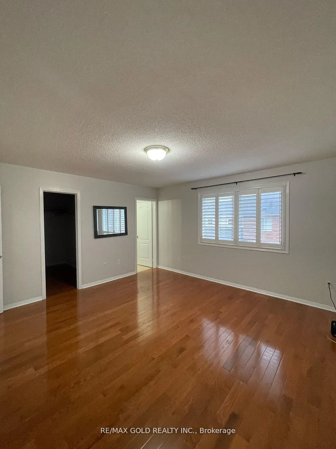 653 Hamilton Crescent