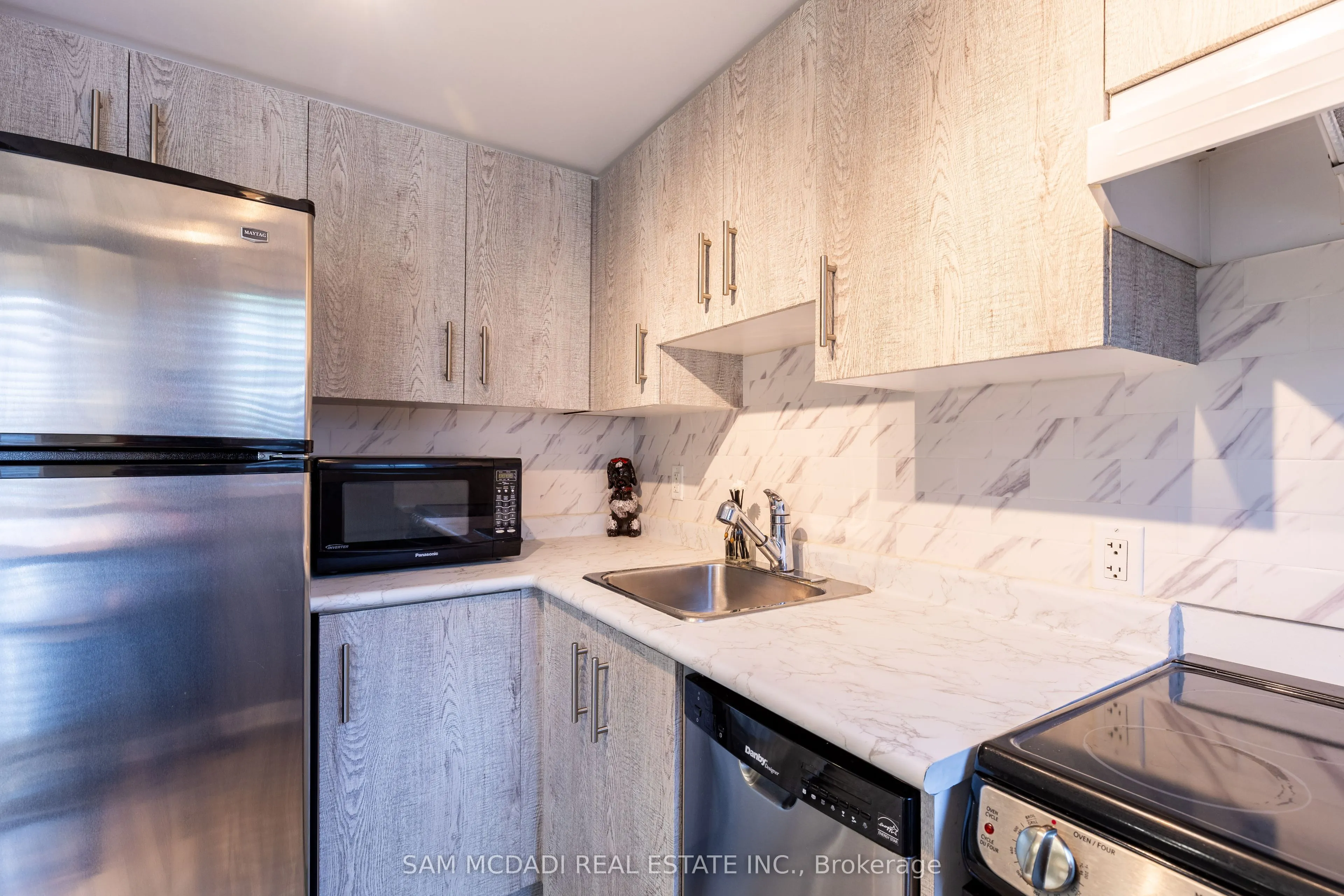 9 Windermere Avenue, #85