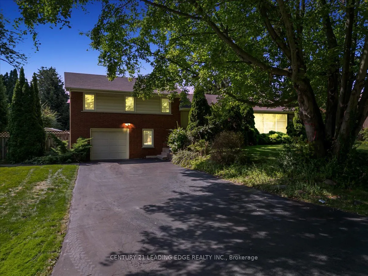 808 Falcon Boulevard