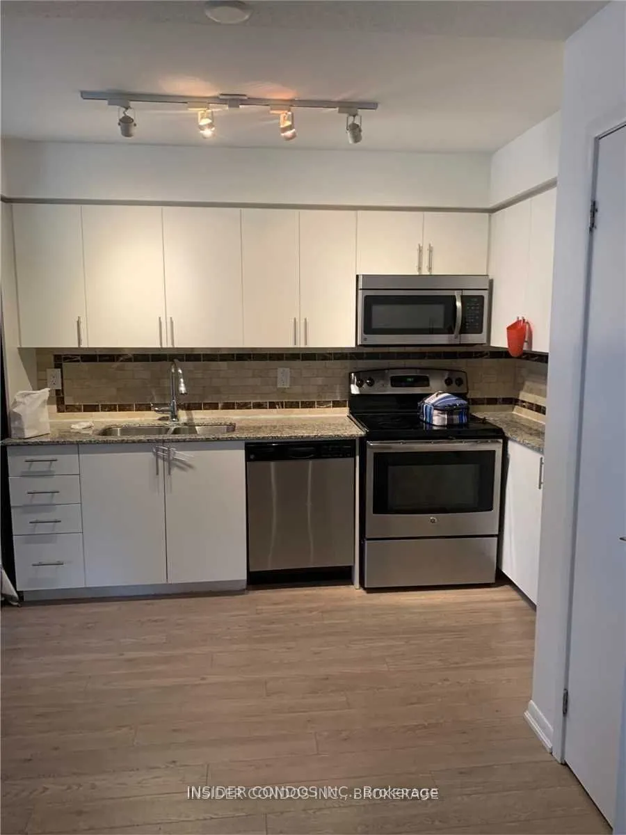 830 Lawrence Avenue W, #912
