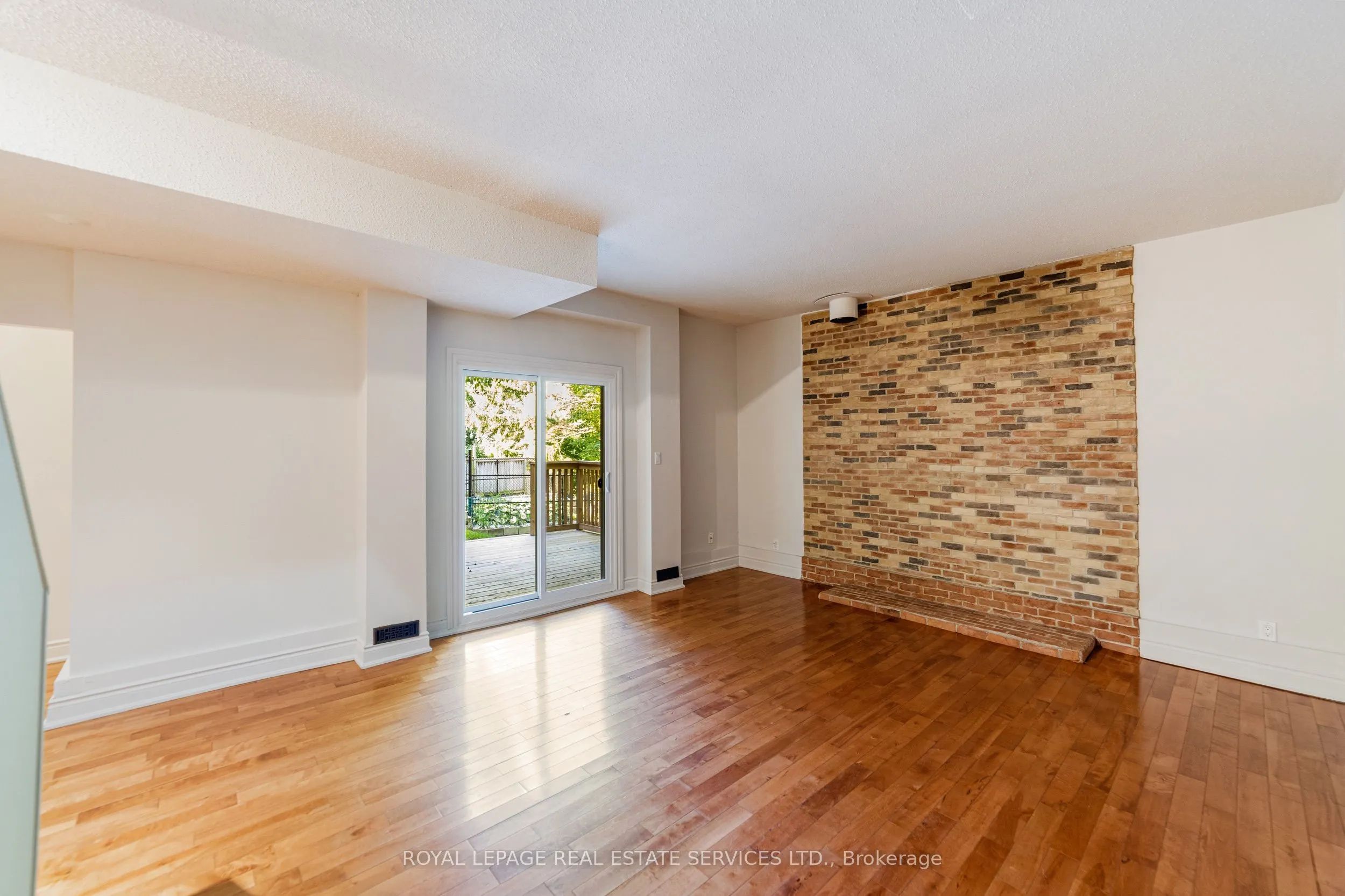 1433 Lefkas Court