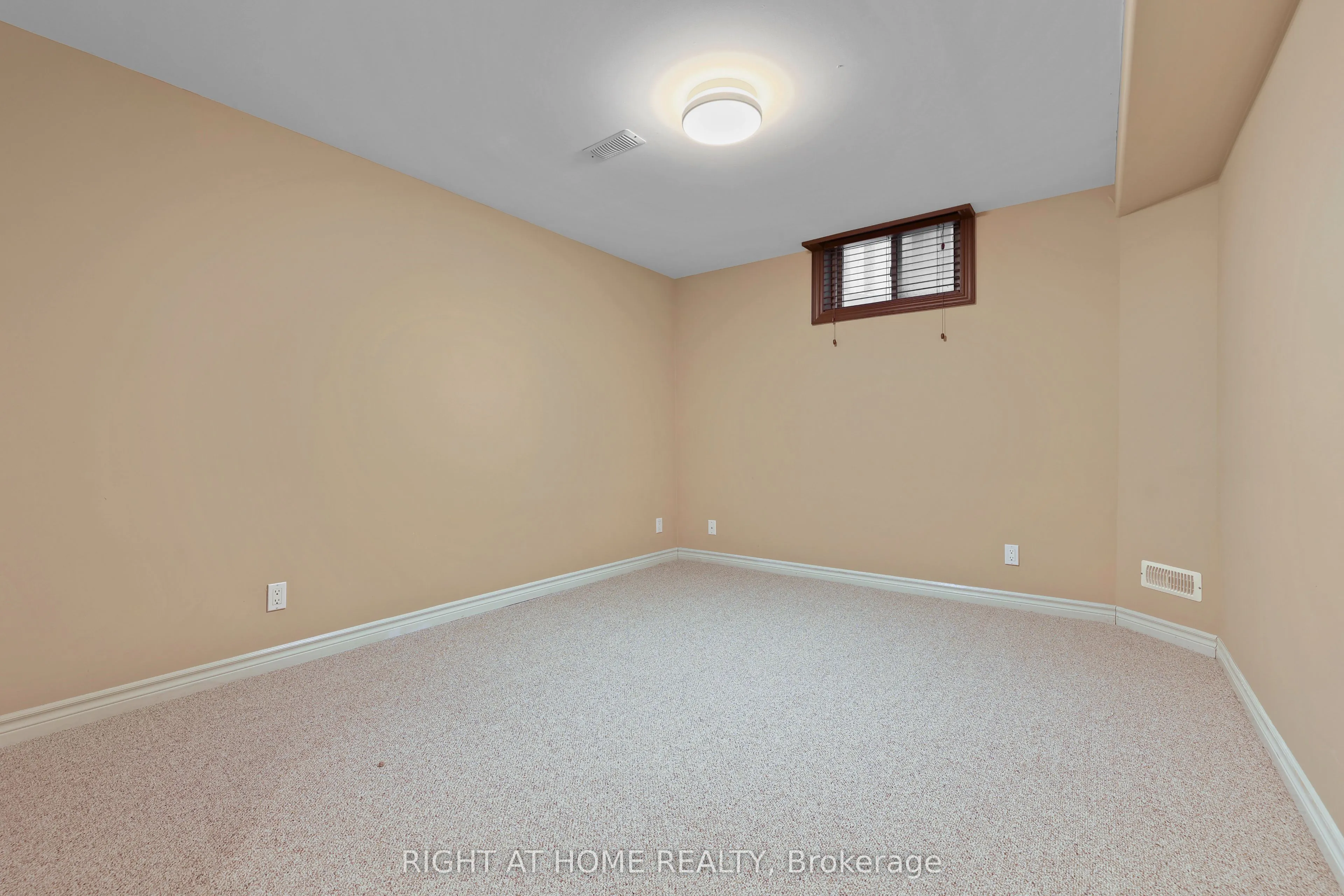 3227 Lakeshore Road
