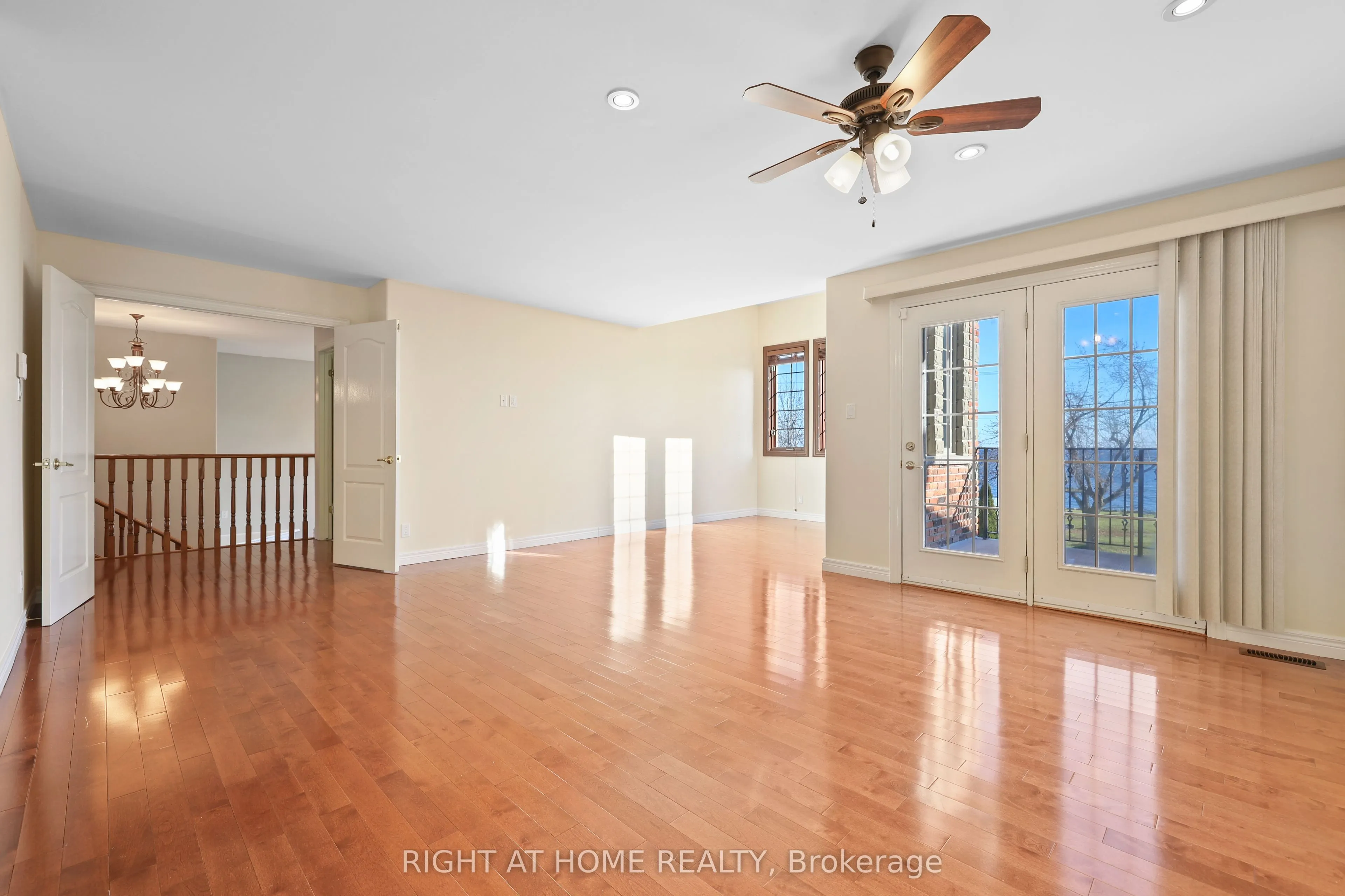 3227 Lakeshore Road
