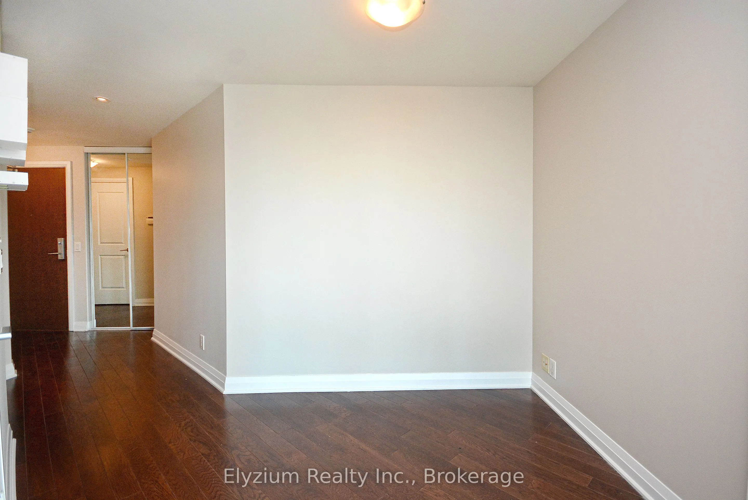 1055 Southdown Road, #603