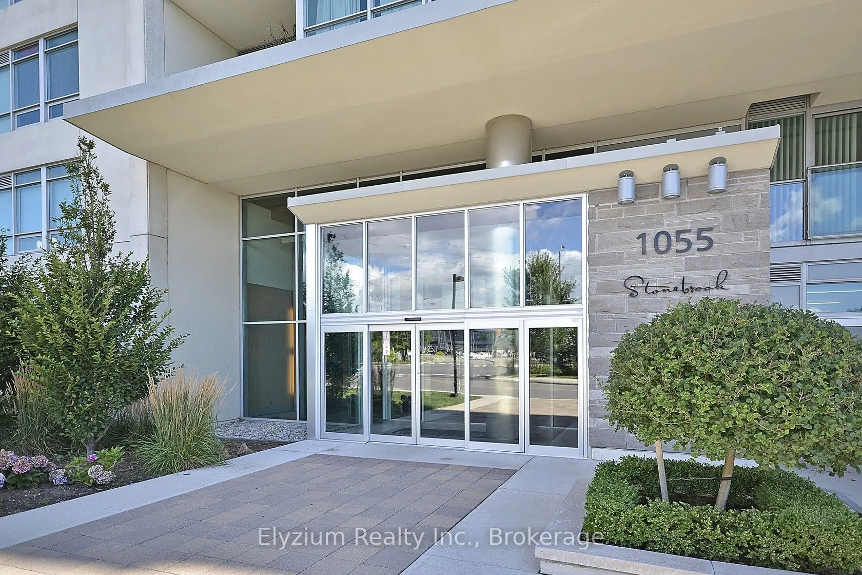 1055 Southdown Road, #603