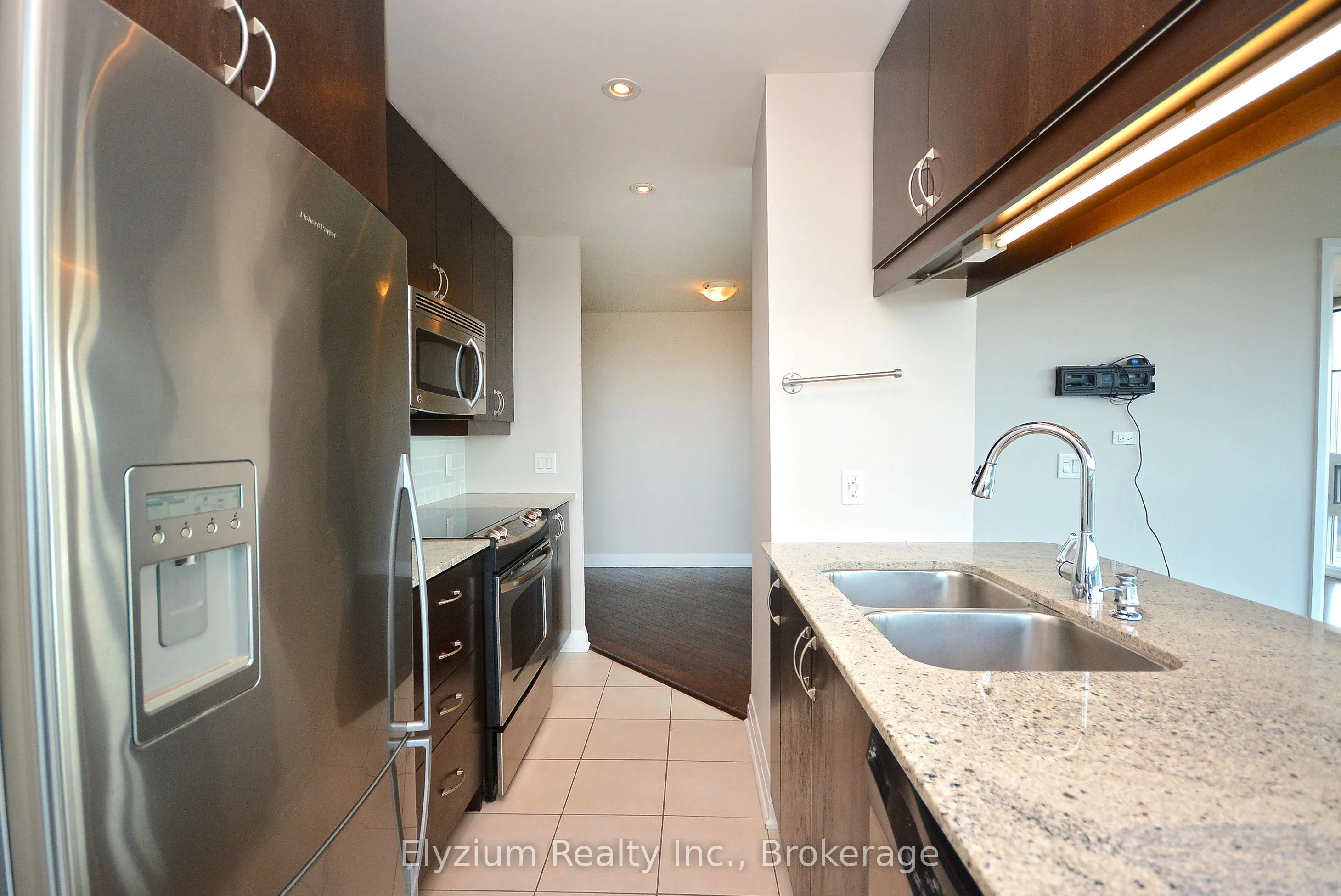 1055 Southdown Road, #603