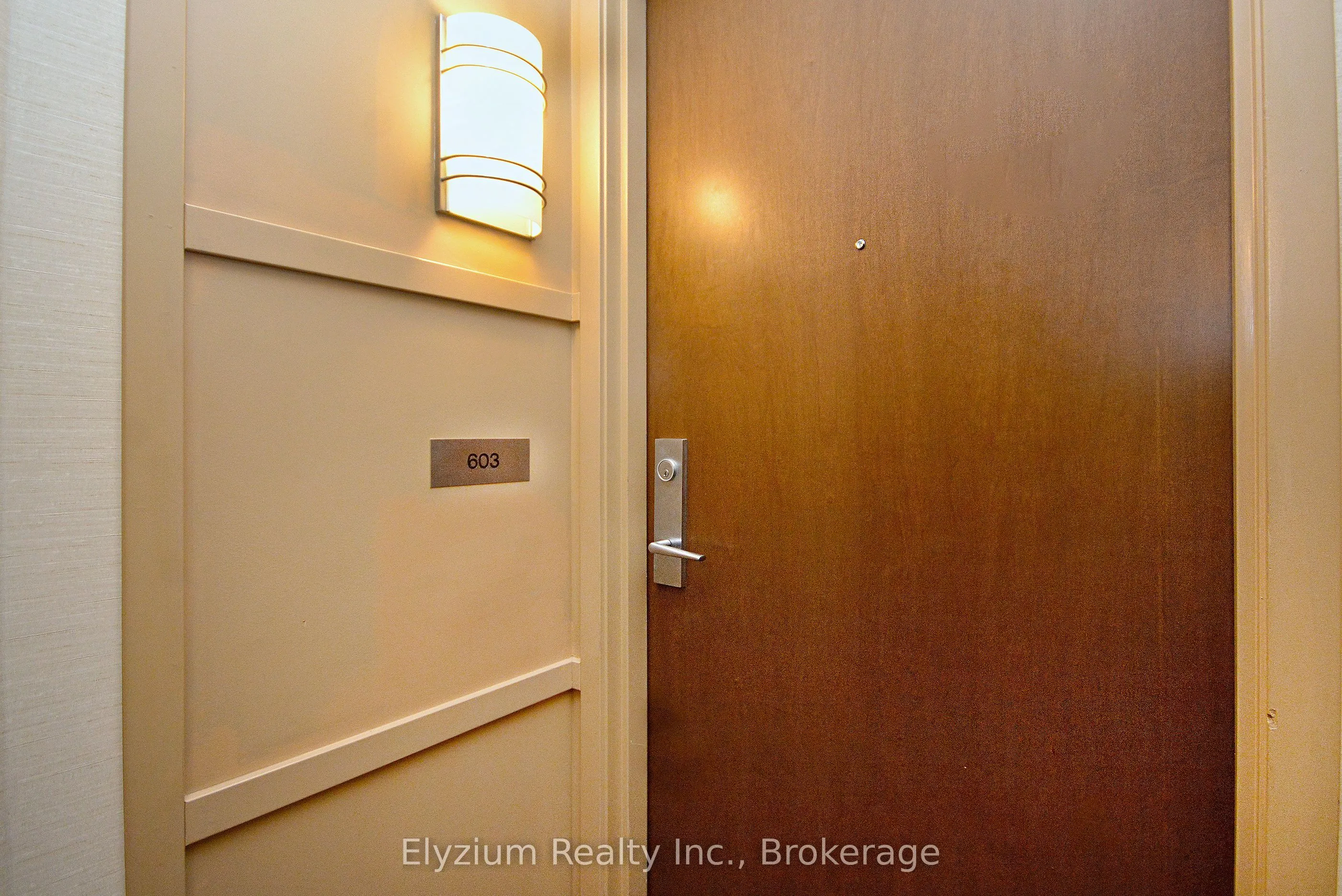 1055 Southdown Road, #603