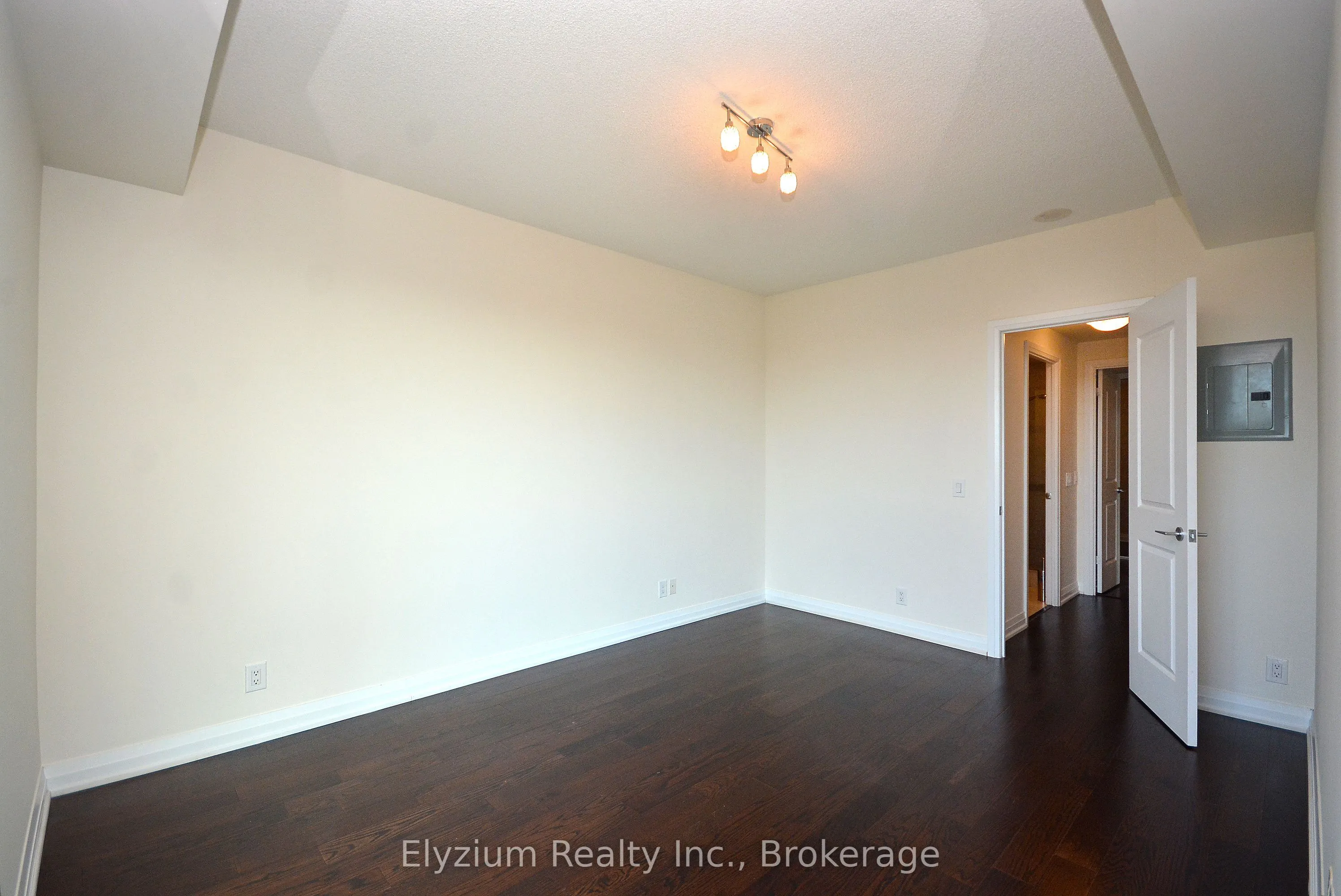 1055 Southdown Road, #603