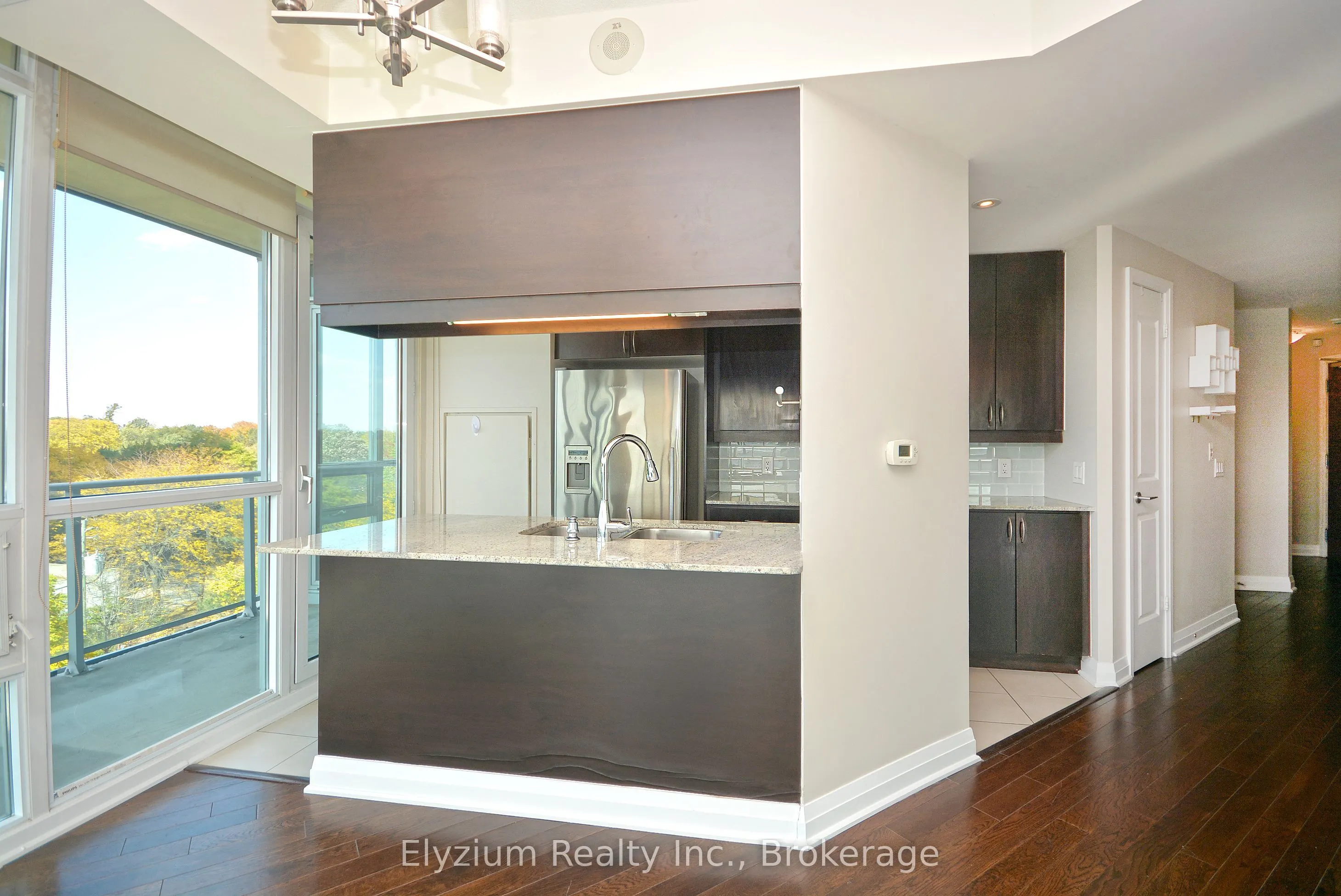 1055 Southdown Road, #603