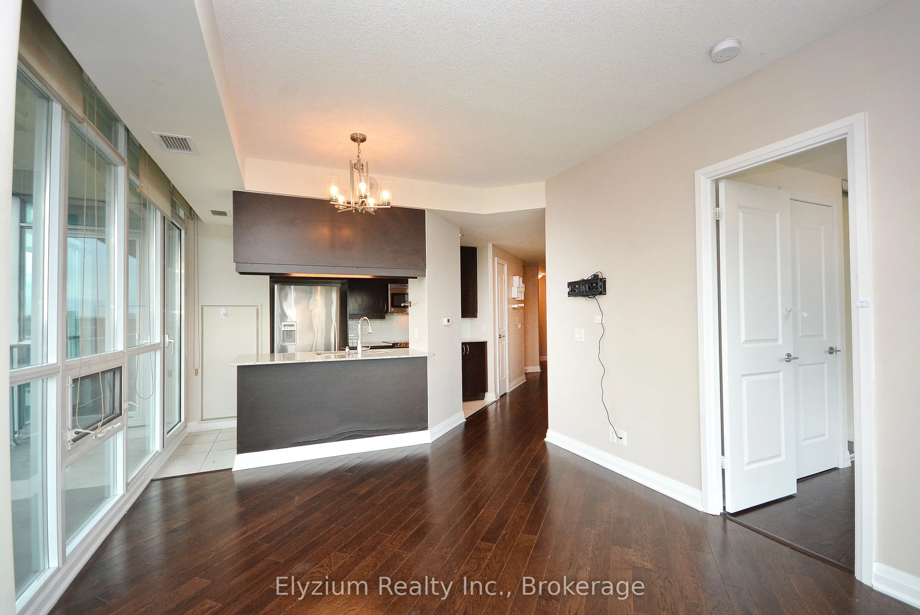 1055 Southdown Road, #603