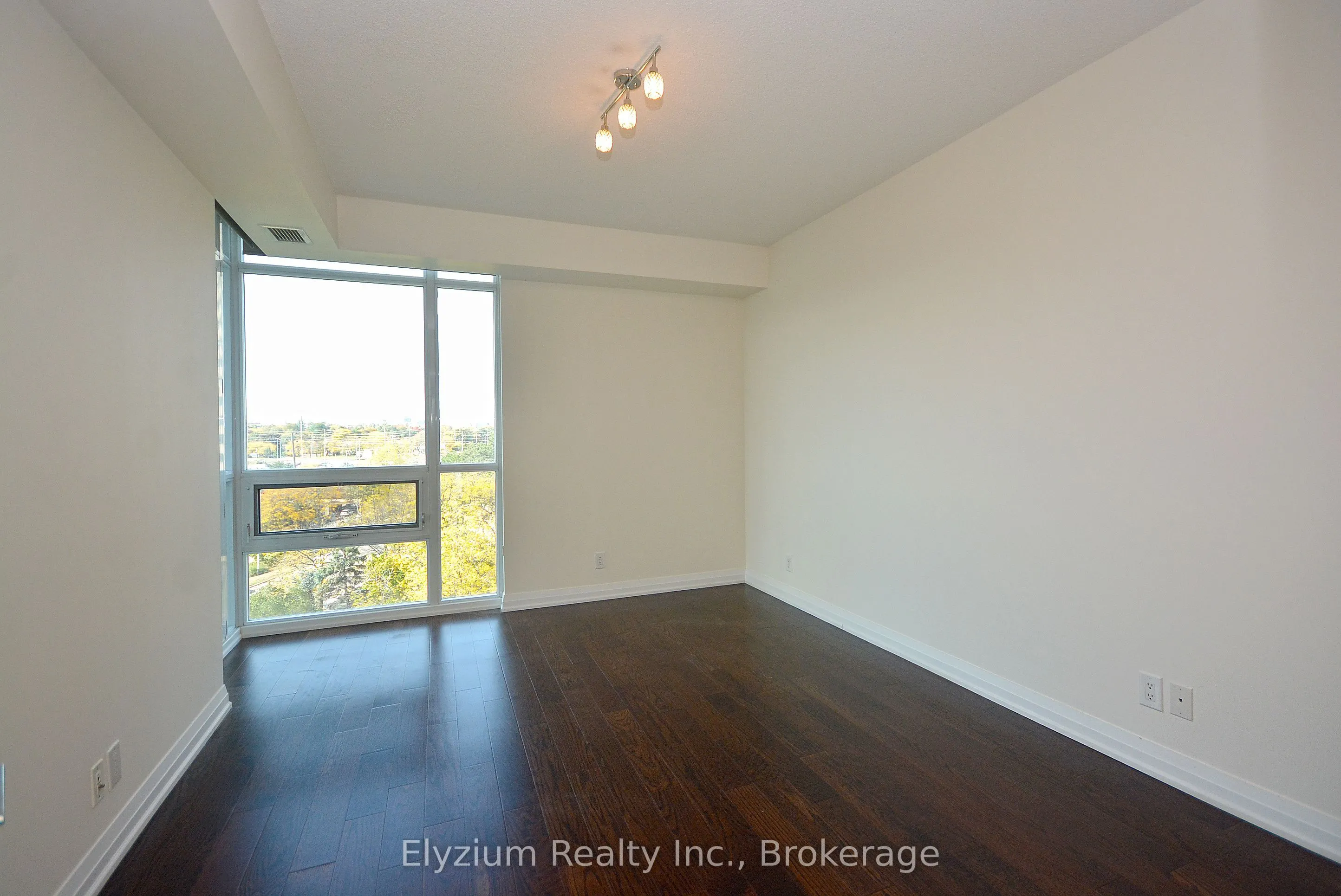 1055 Southdown Road, #603