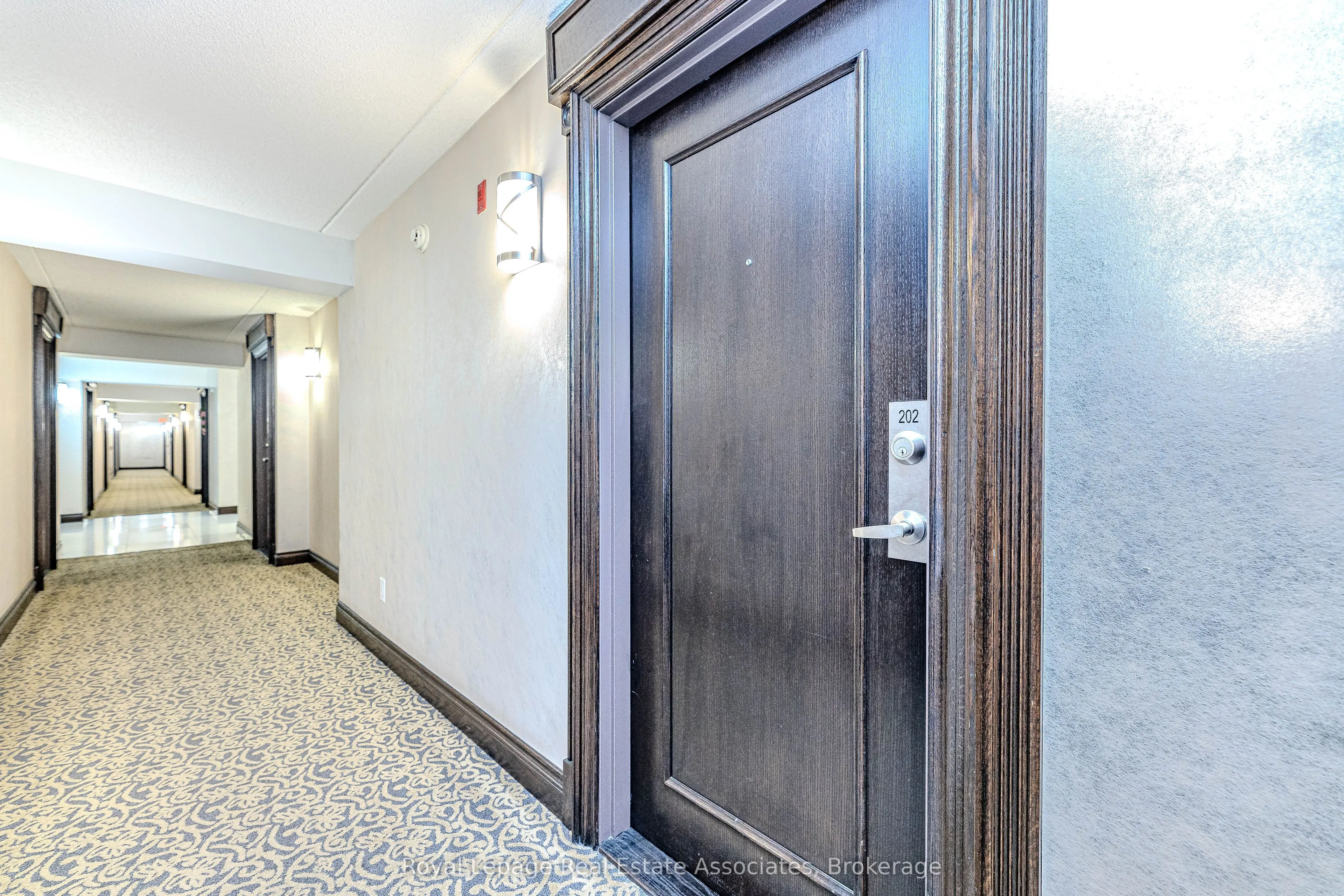 60 Via Rosedale Way, #202