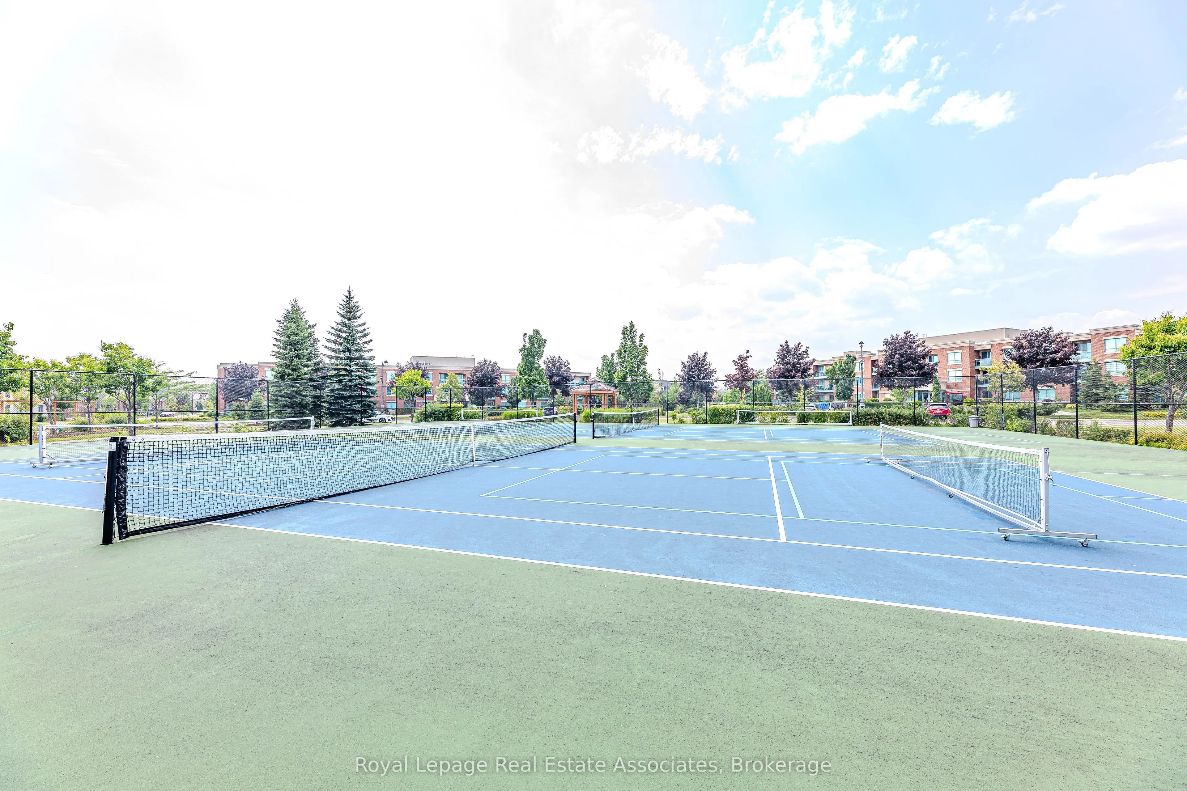 60 Via Rosedale Way, #202