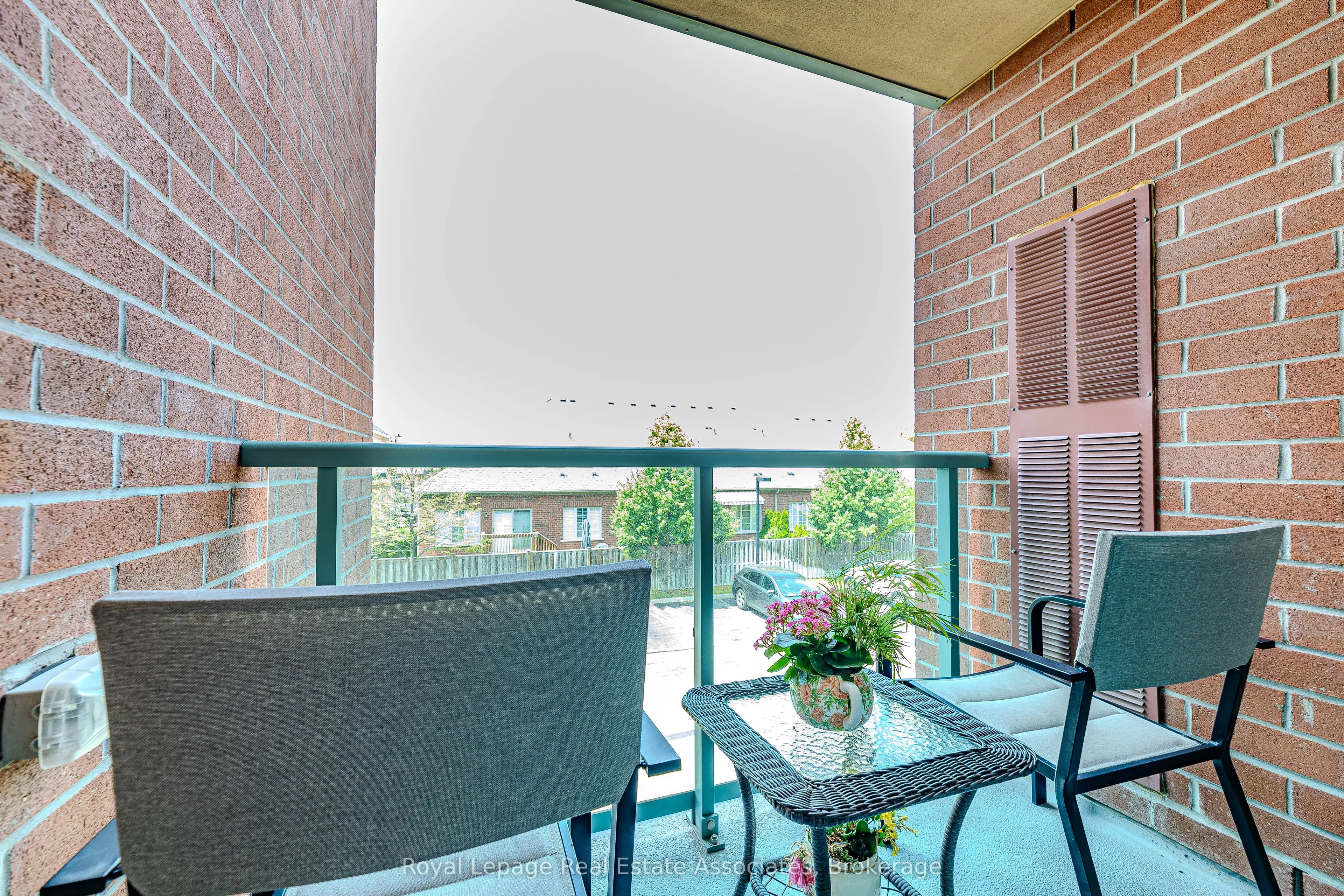 60 Via Rosedale Way, #202