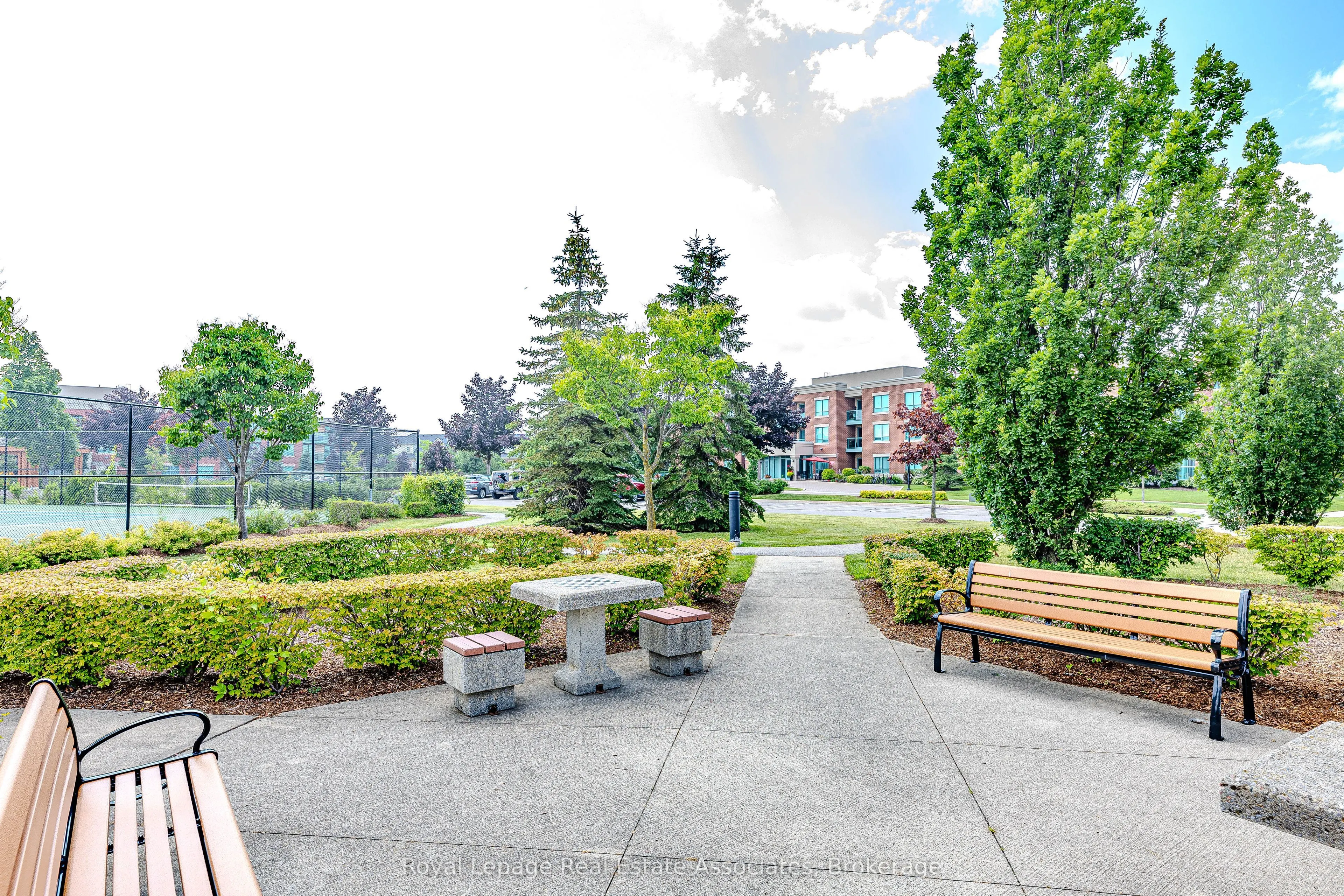 60 Via Rosedale Way, #202