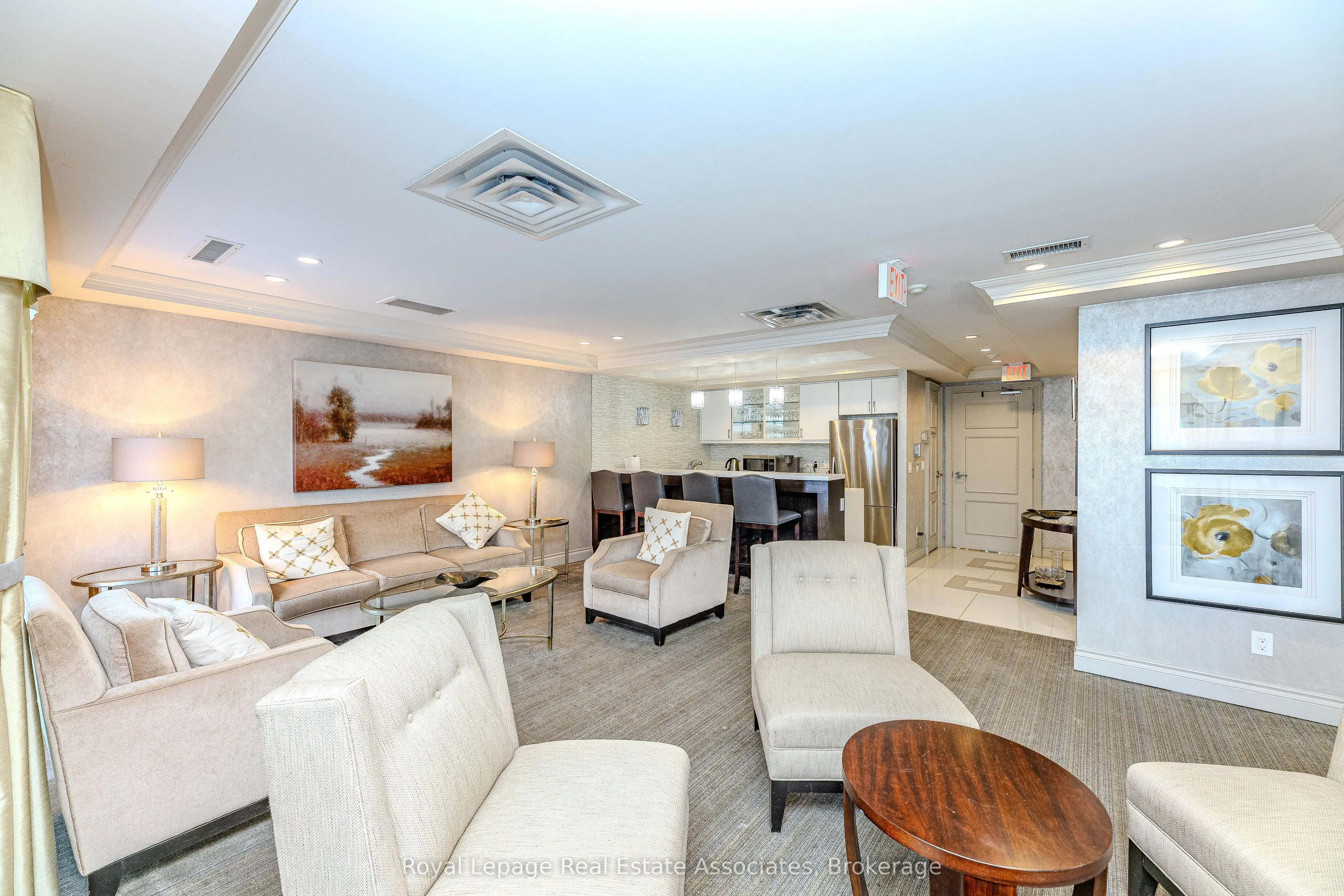 60 Via Rosedale Way, #202