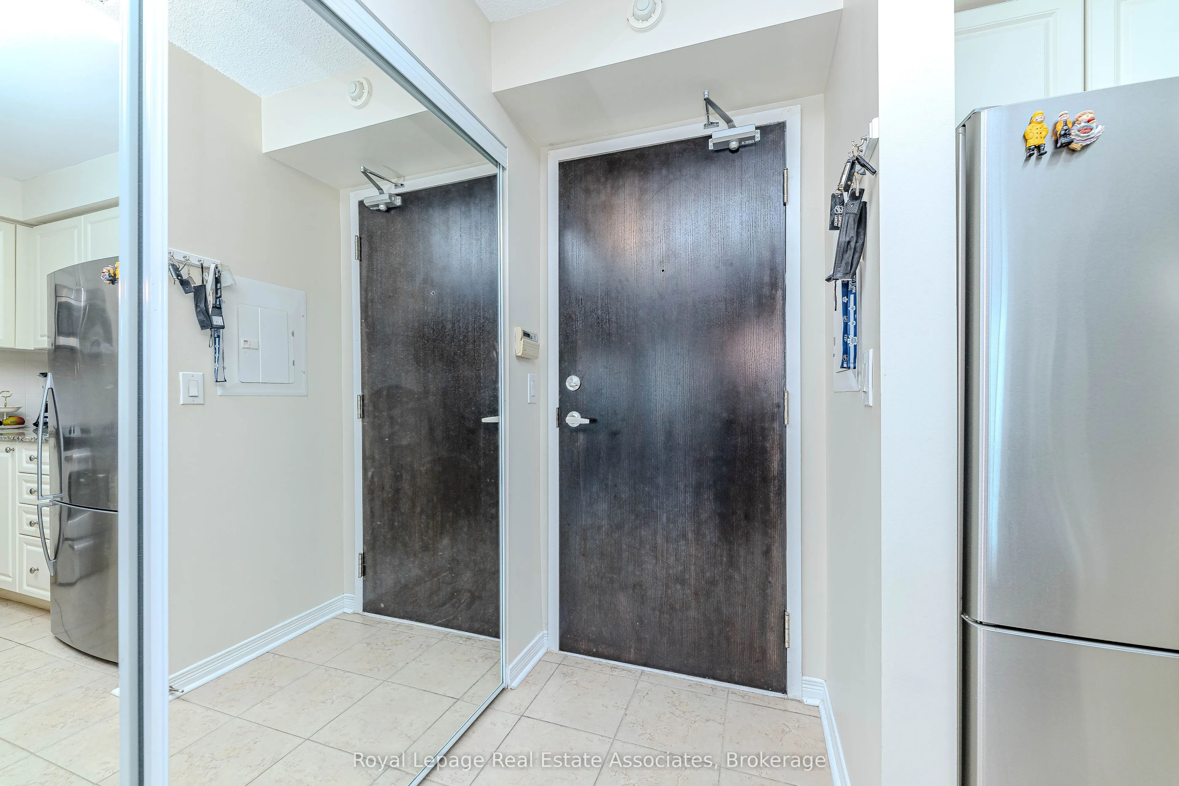 60 Via Rosedale Way, #202